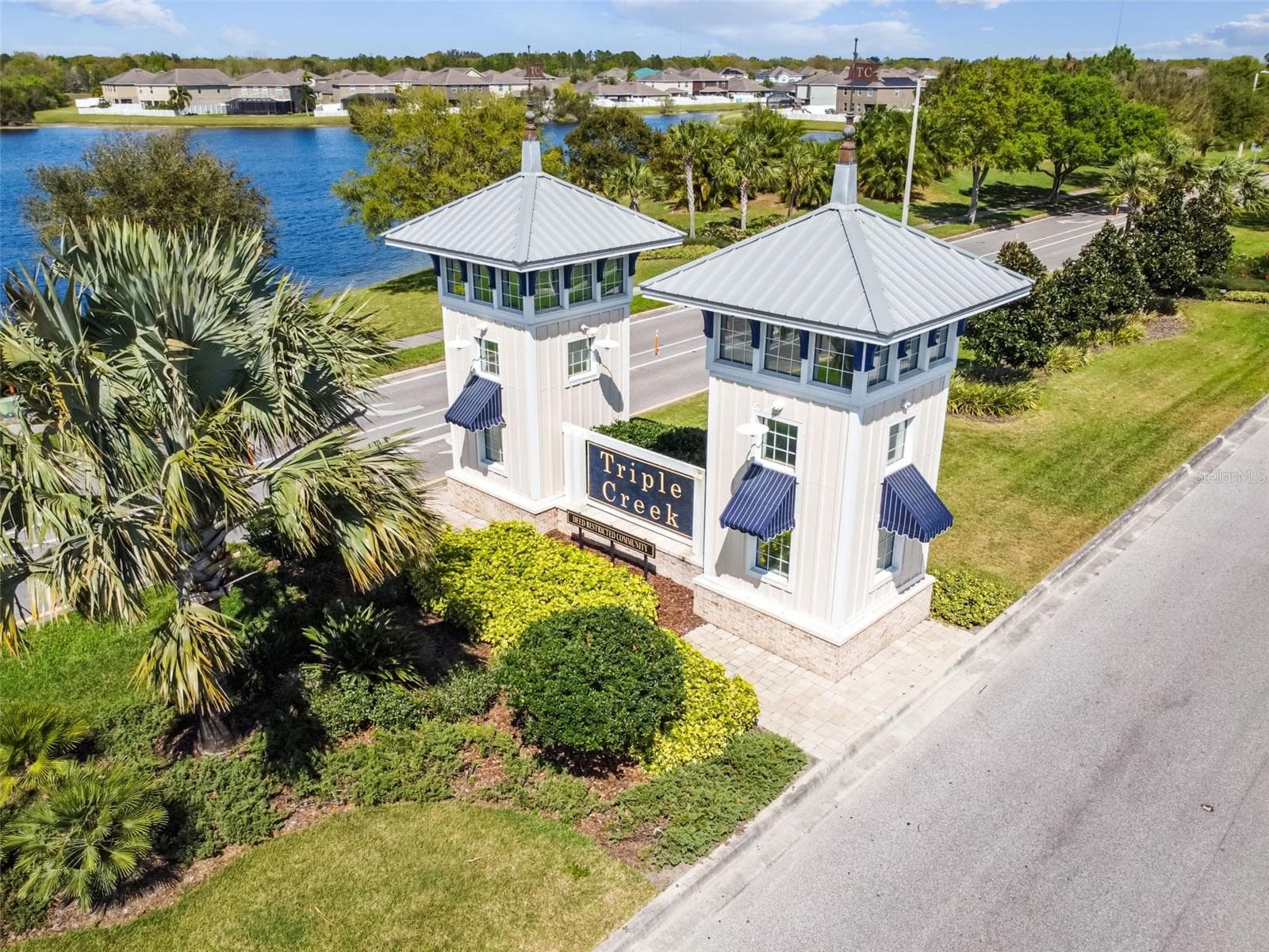 Single Family Residence at 12903 WILDFLOWER MEADOW DR, RIVERVIEW, photo 64 of 87