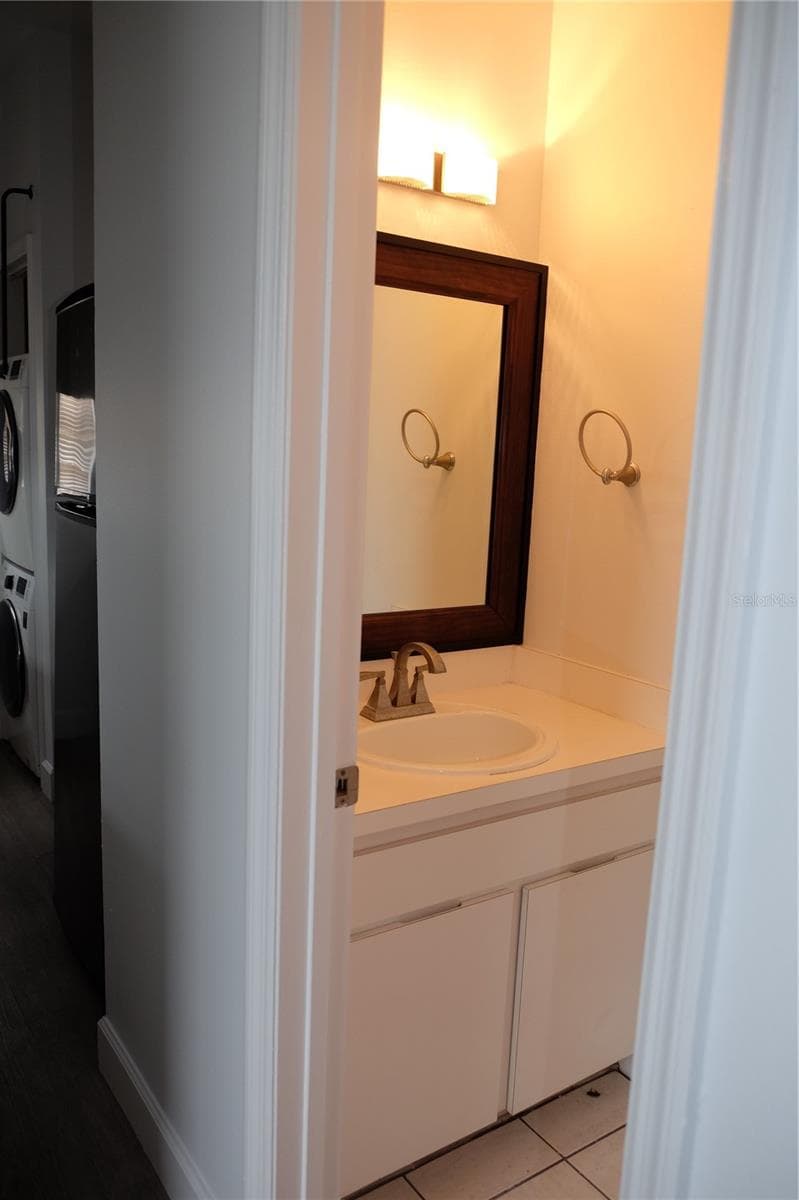 Condominium at 3015 W CLEVELAND ST #J, TAMPA, photo 8 of 19