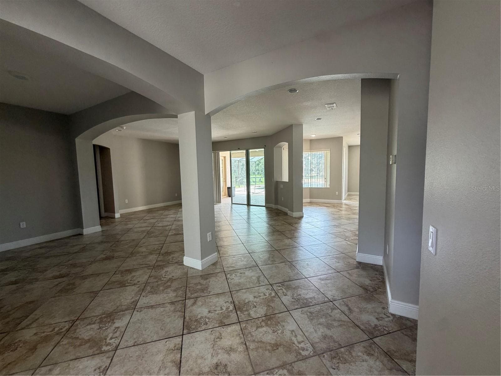 Single Family Residence at 3811 EAGLE ISLES CIR, KISSIMMEE, photo 14 of 55