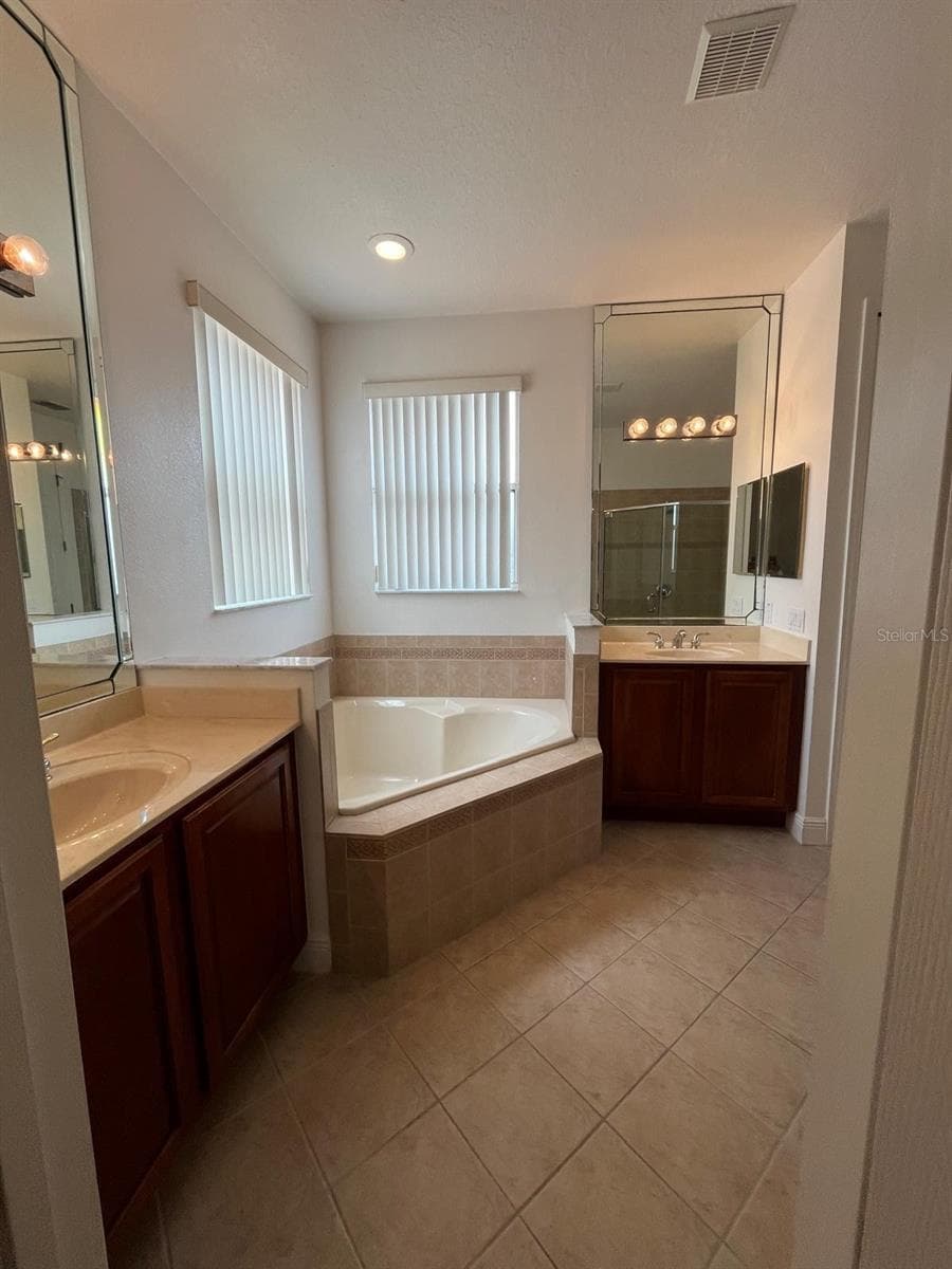 Single Family Residence at 3811 EAGLE ISLES CIR, KISSIMMEE, photo 35 of 55