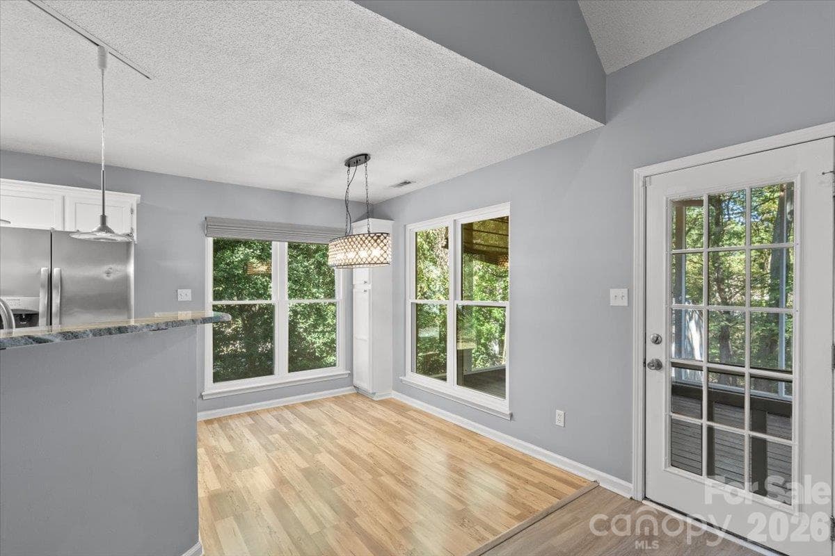 Single Family Residence at 3688 Lake Spring Avenue, Concord, photo 11 of 48