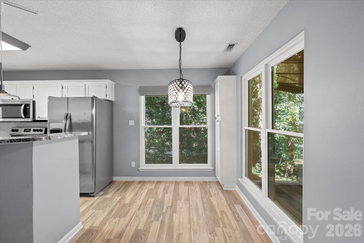 Single Family Residence at 3688 Lake Spring Avenue, Concord, photo 12 of 48