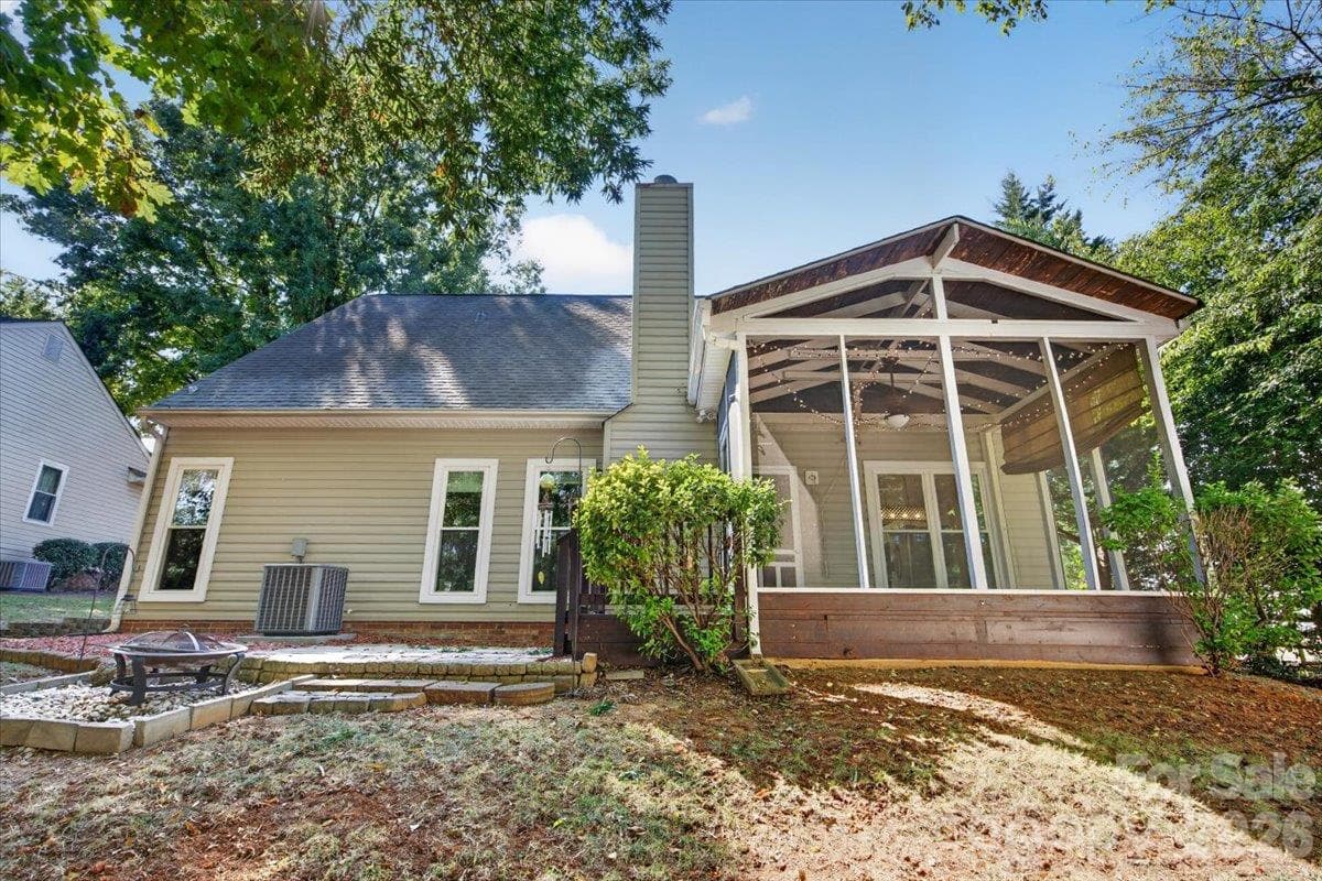 Single Family Residence at 3688 Lake Spring Avenue, Concord, photo 36 of 48