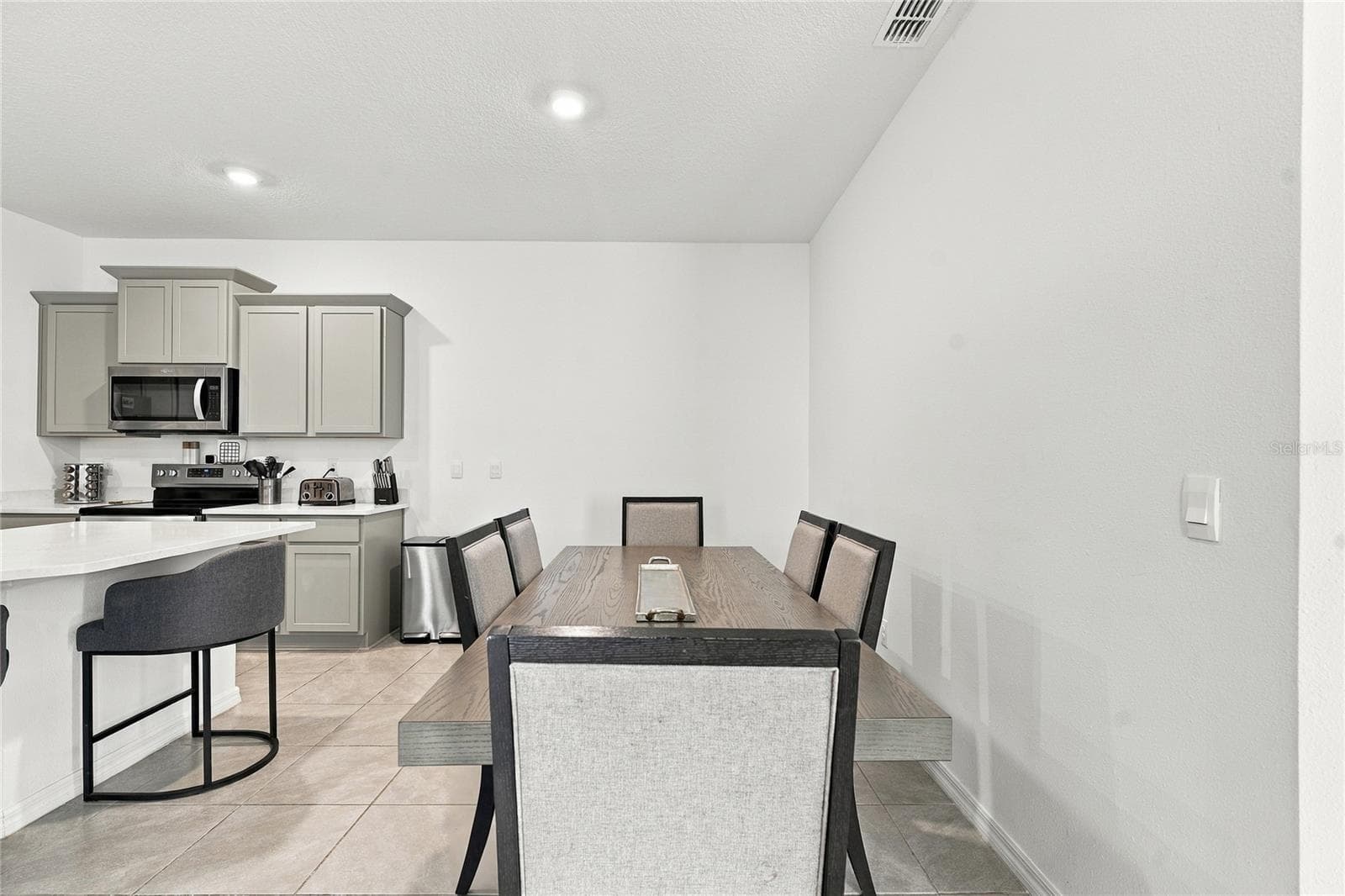 Villa at 8514 BOLD CYPRESS LN, WESLEY CHAPEL, photo 10 of 48