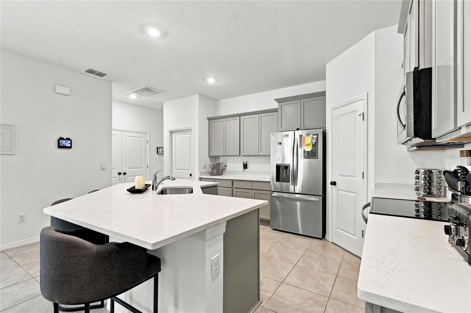 Villa at 8514 BOLD CYPRESS LN, WESLEY CHAPEL, photo 13 of 48