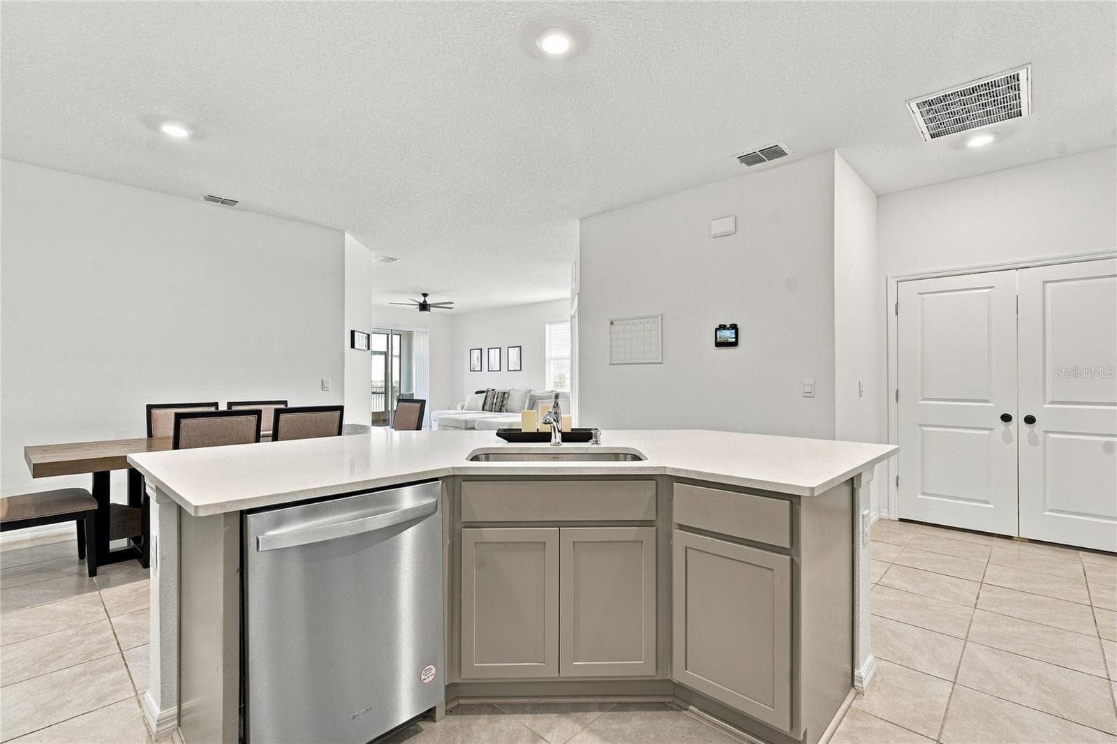 Villa at 8514 BOLD CYPRESS LN, WESLEY CHAPEL, photo 17 of 48