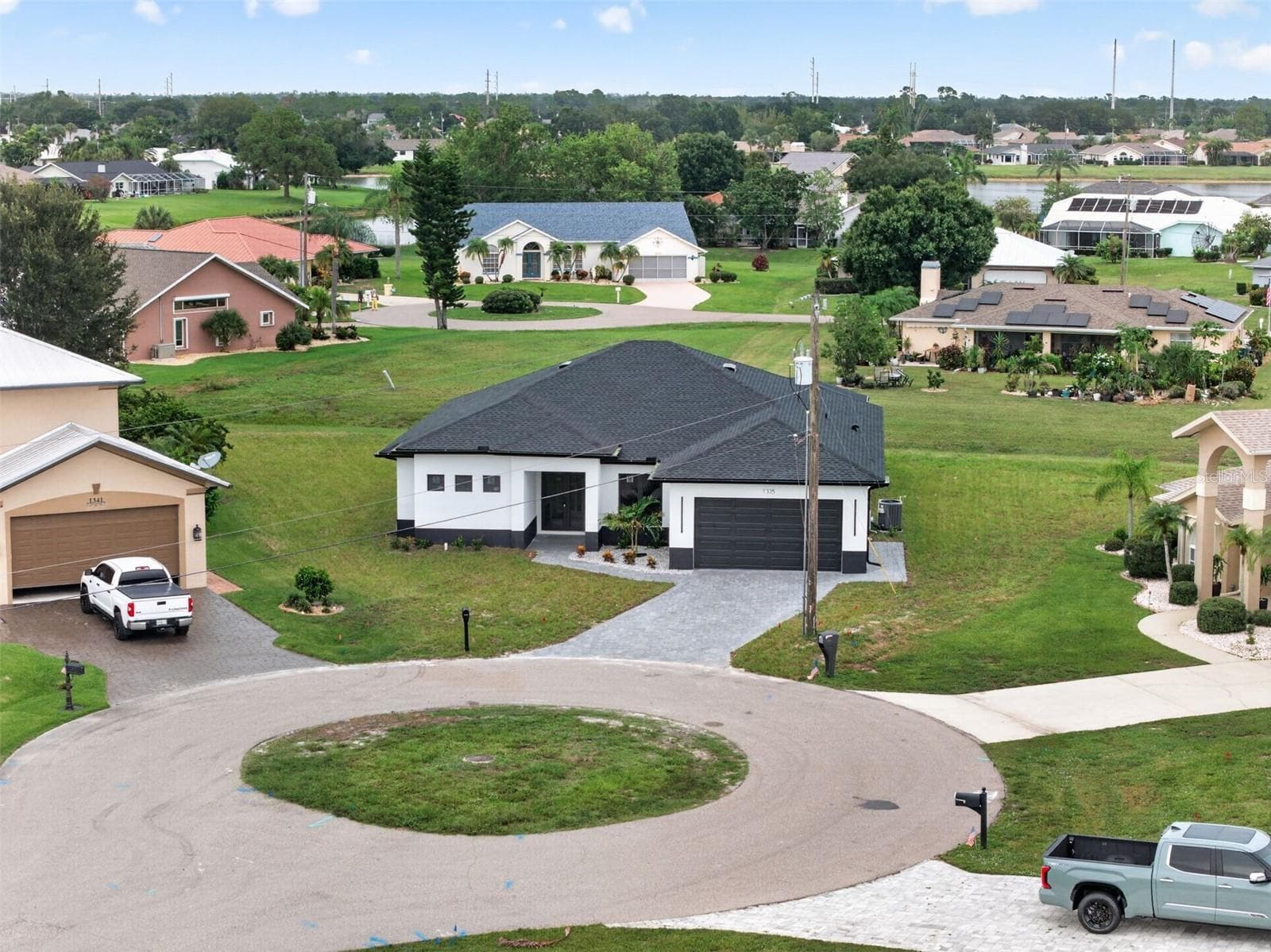 1335 RAZORBILL LN