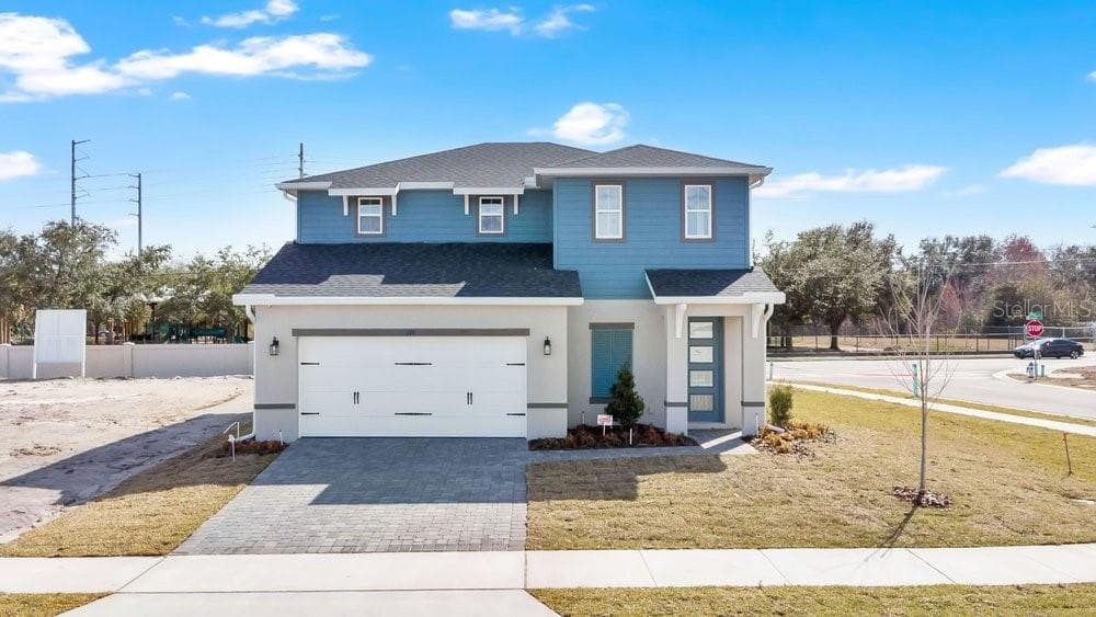 118 ELENA LAVIN CIR