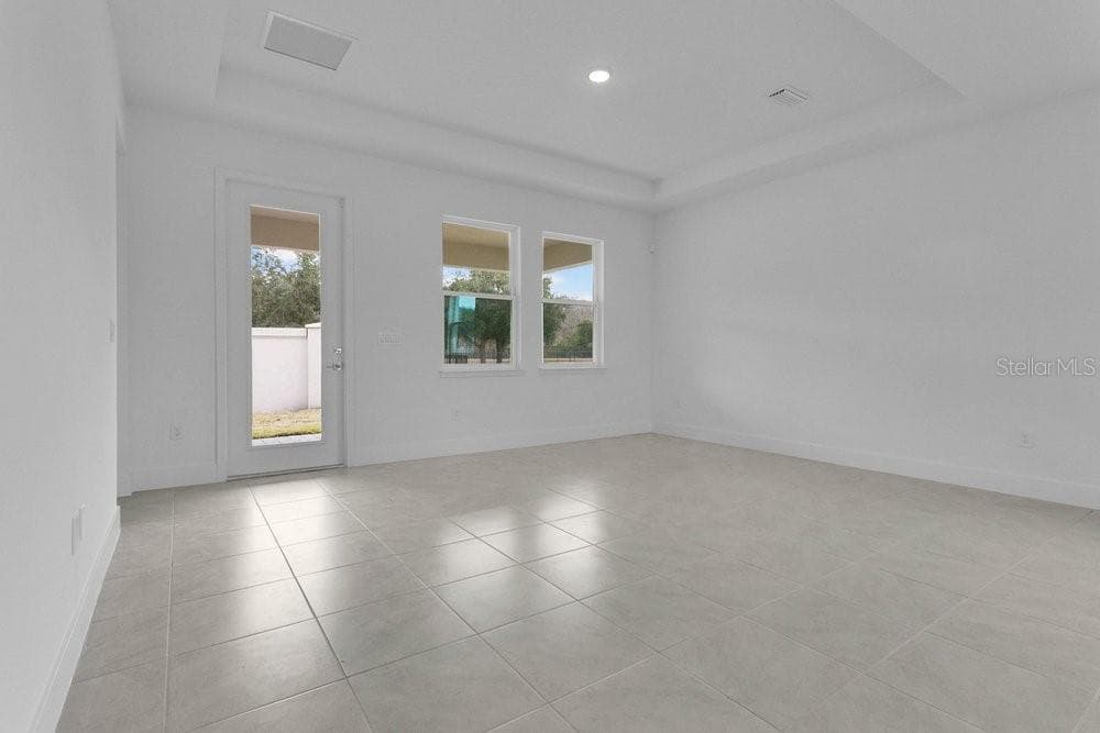 Single Family Residence at 118 ELENA LAVIN CIR, ORLANDO, photo 7 of 30