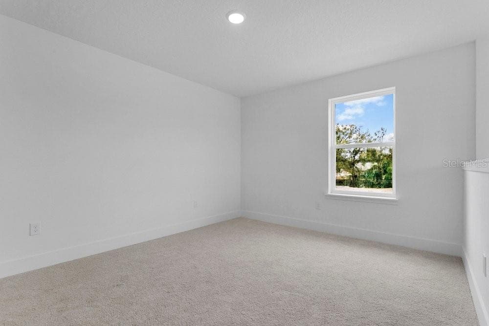 Single Family Residence at 118 ELENA LAVIN CIR, ORLANDO, photo 16 of 30