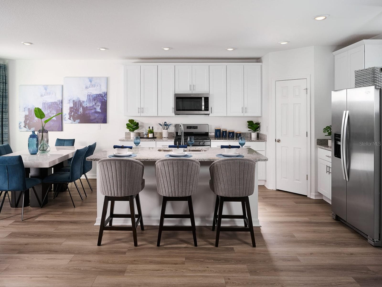 Photo is not of the actual home, but is an inspirational photo of builder’s model home and may depict options, furnishings, and/or decorator features that are not included. - 31364 MALBEC DR, BROOKSVILLE