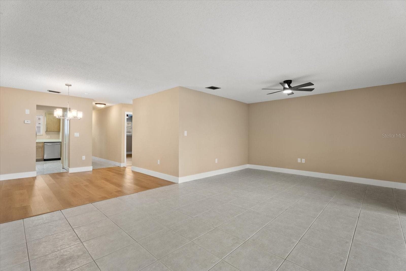 Condominium at 5925 SHORE BLVD S #105, GULFPORT, photo 23 of 27