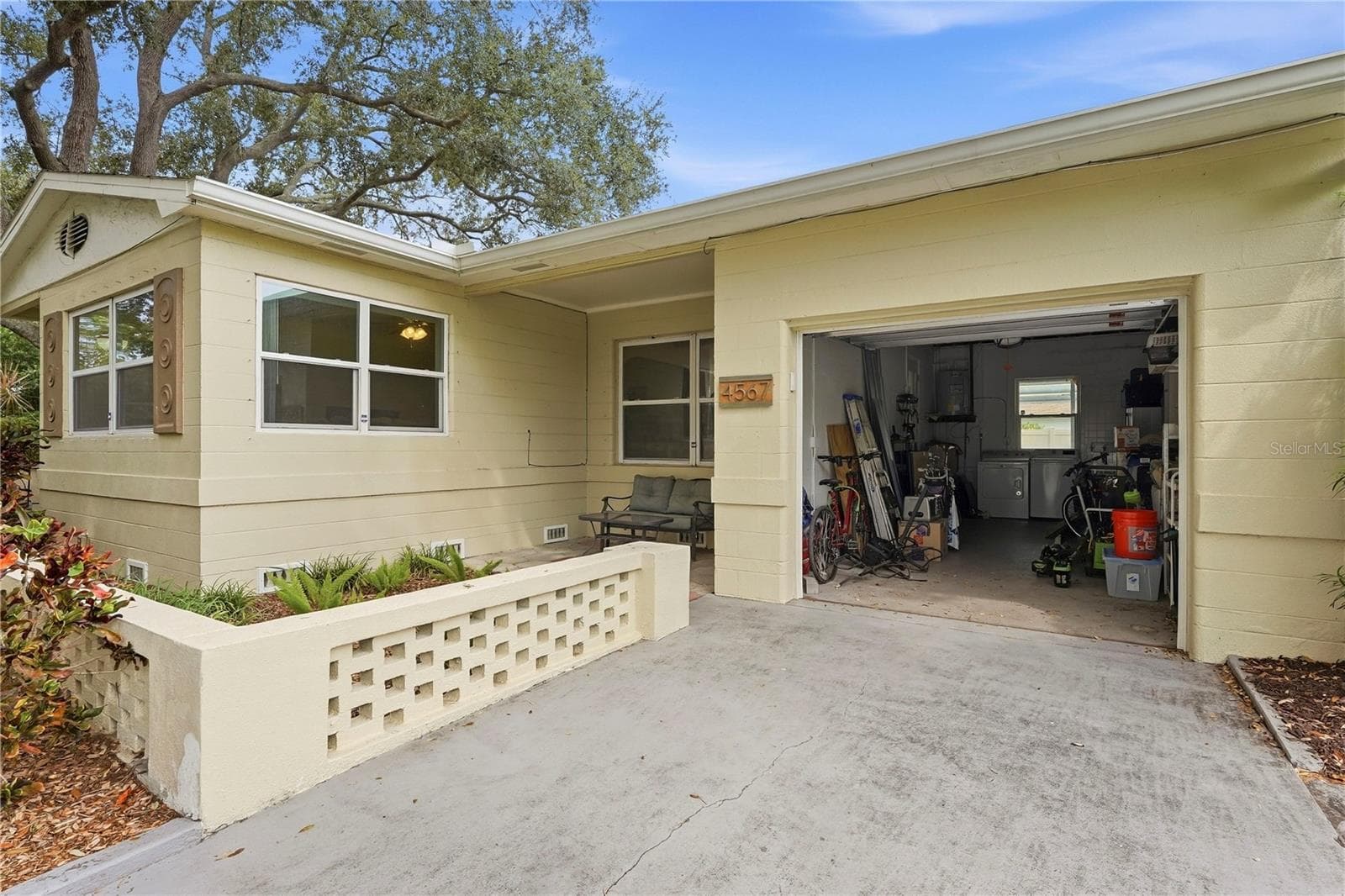 1 car garage with laundry - 4567 25TH AVE N, ST PETERSBURG