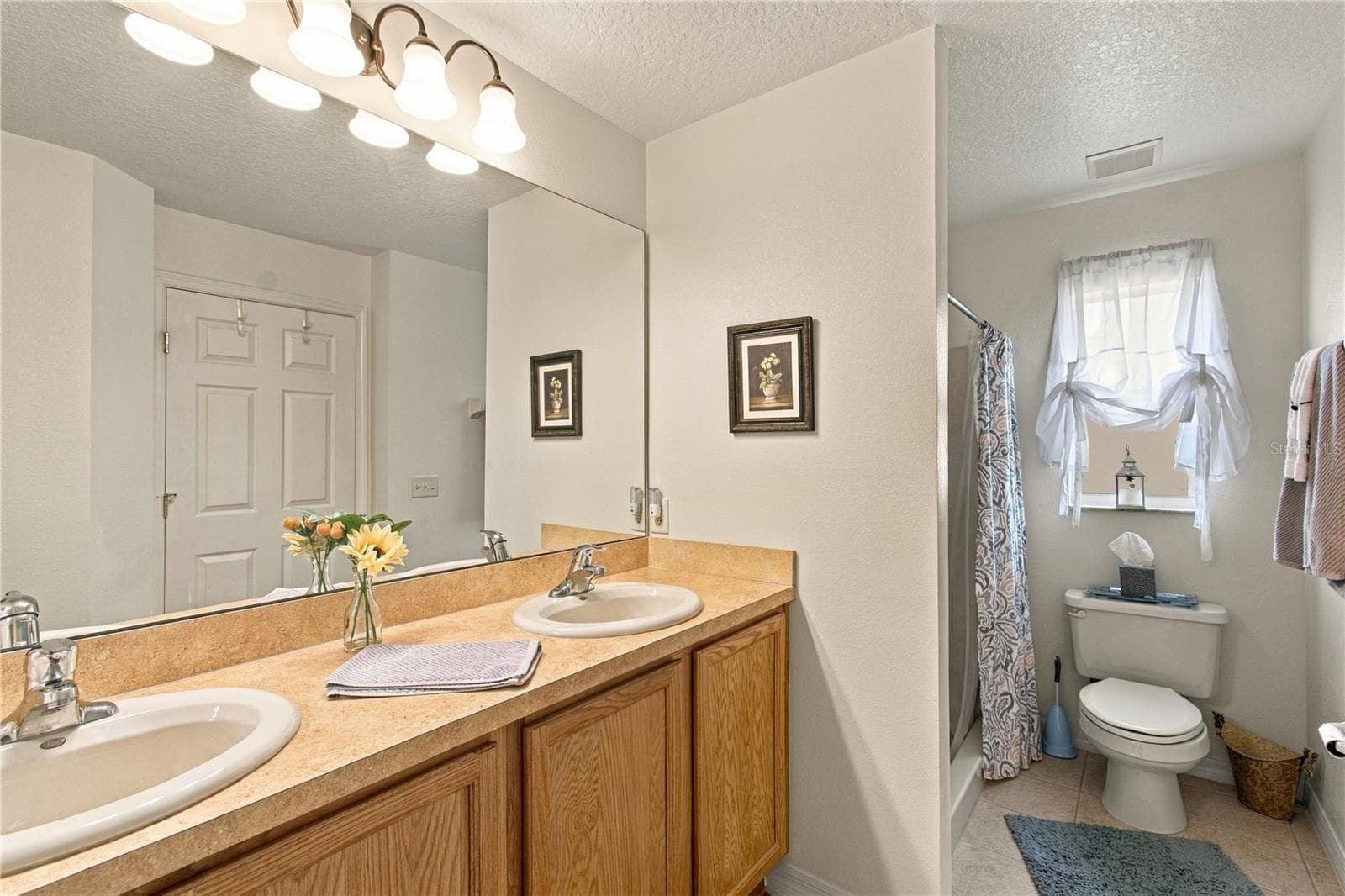 Single Family Residence at 516 GRAND CANAL DR, POINCIANA, photo 12 of 54