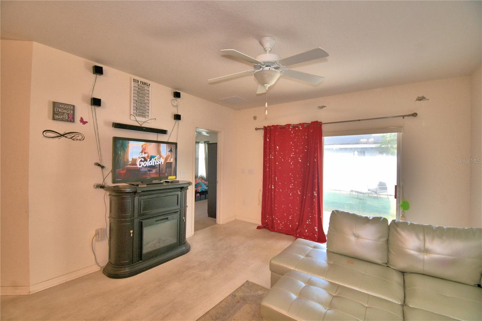 Single Family Residence at 207 SANDESTIN DR, HAINES CITY, photo 9 of 32