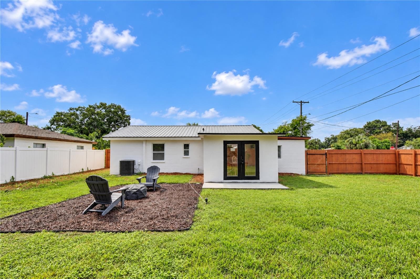 Single Family Residence at 4000 W WALLACE AVE, TAMPA, photo 48 of 54