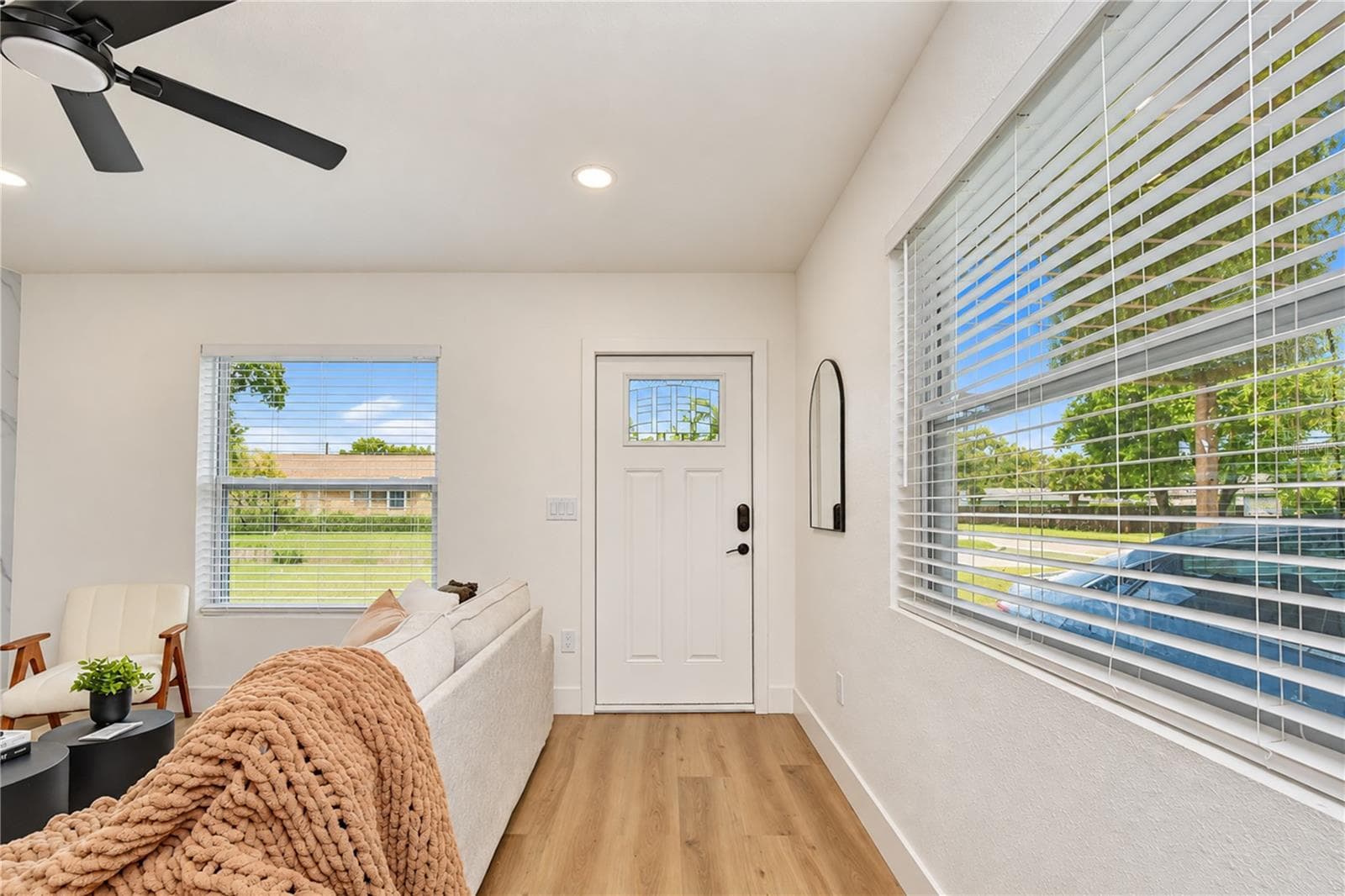 Single Family Residence at 4000 W WALLACE AVE, TAMPA, photo 9 of 54