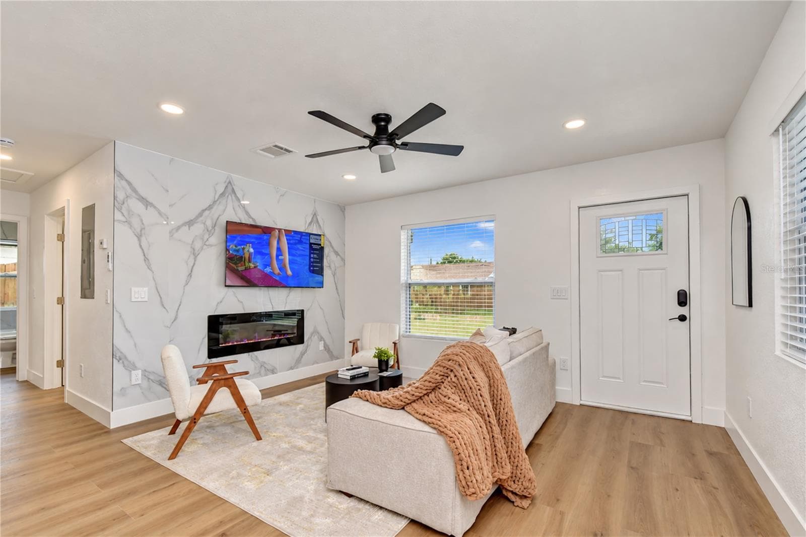 Single Family Residence at 4000 W WALLACE AVE, TAMPA, photo 10 of 54