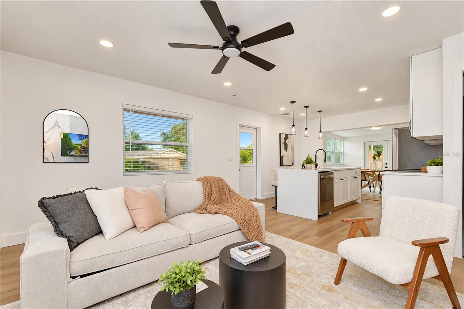 Single Family Residence at 4000 W WALLACE AVE, TAMPA, photo 12 of 54