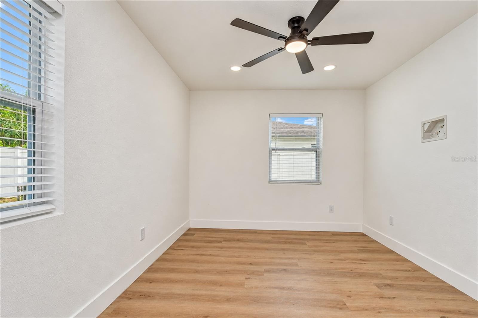 Single Family Residence at 4000 W WALLACE AVE, TAMPA, photo 36 of 54