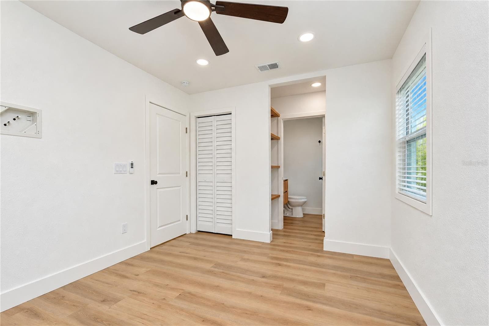 Single Family Residence at 4000 W WALLACE AVE, TAMPA, photo 37 of 54