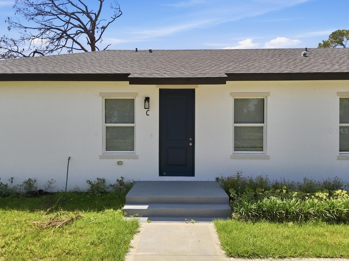 Triplex at 191 ROTONDA BLVD W, PLACIDA, photo 4 of 16