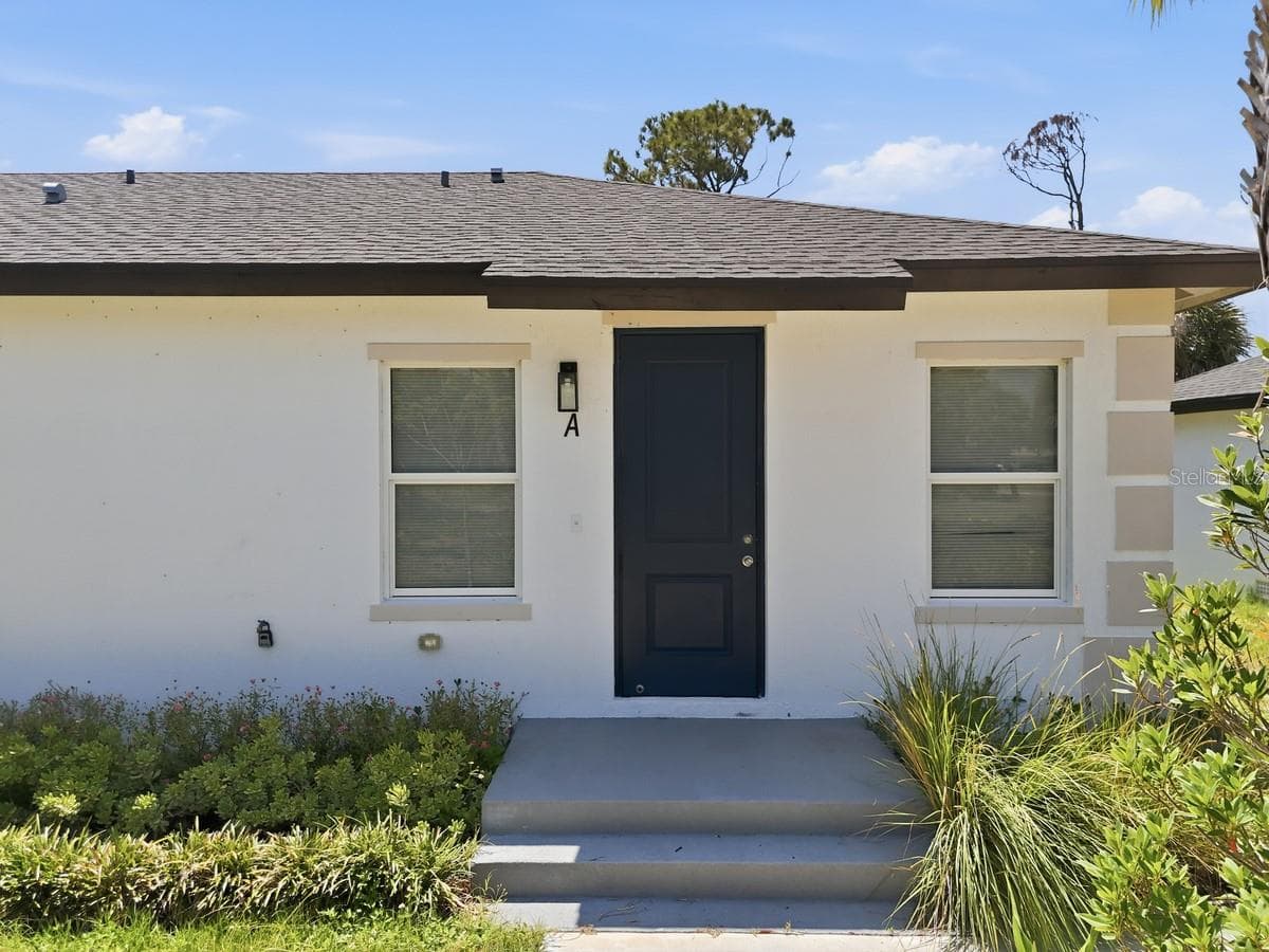 Triplex at 191 ROTONDA BLVD W, PLACIDA, photo 6 of 16