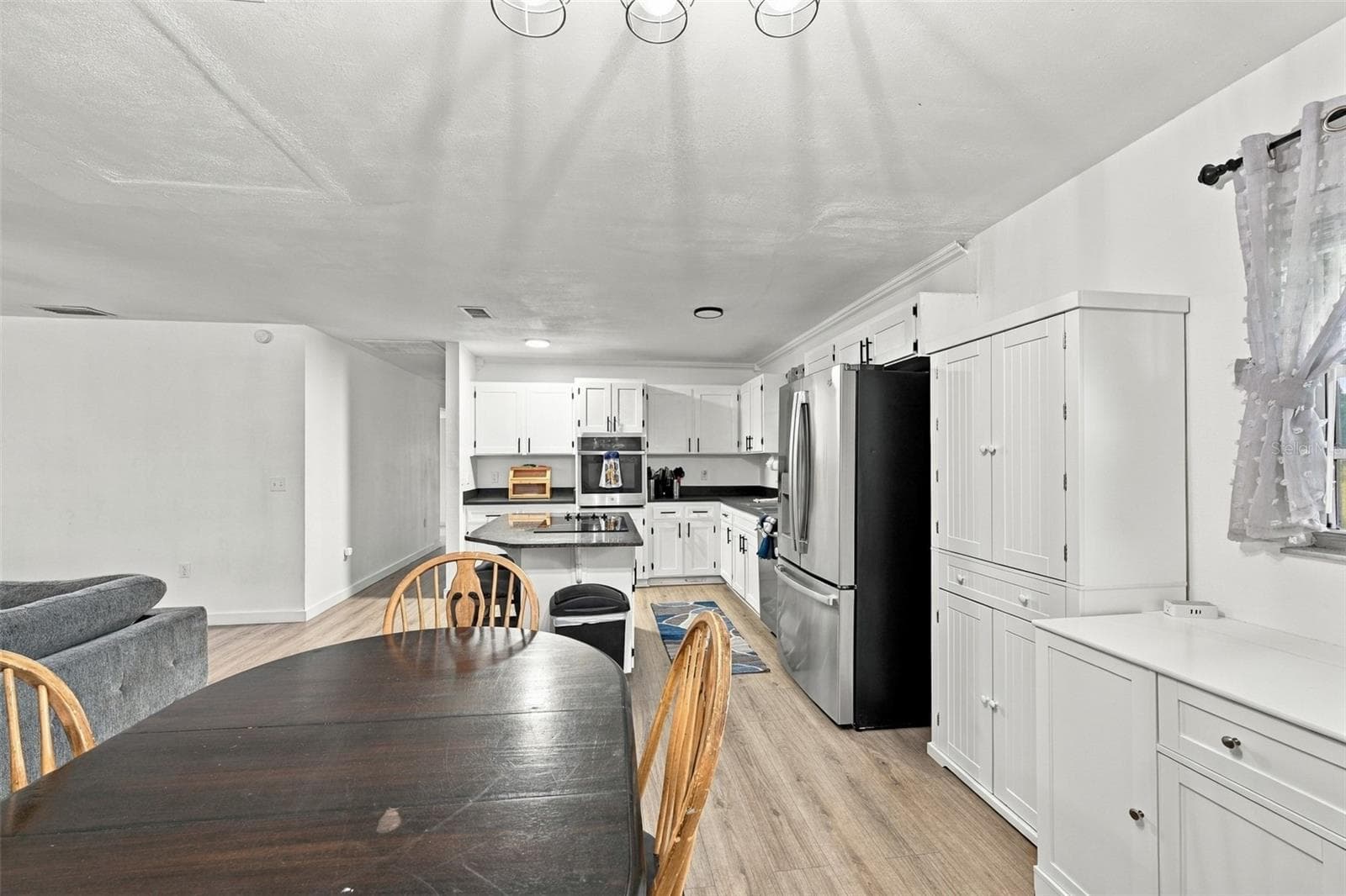Single Family Residence at 9124 CAREY RD, LITHIA, photo 10 of 60