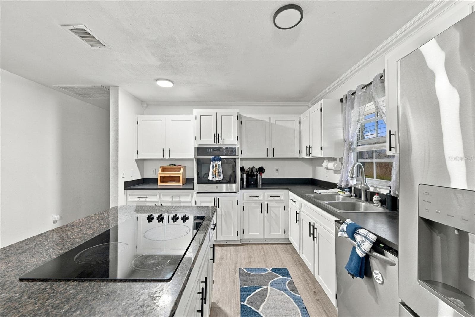 Single Family Residence at 9124 CAREY RD, LITHIA, photo 12 of 60