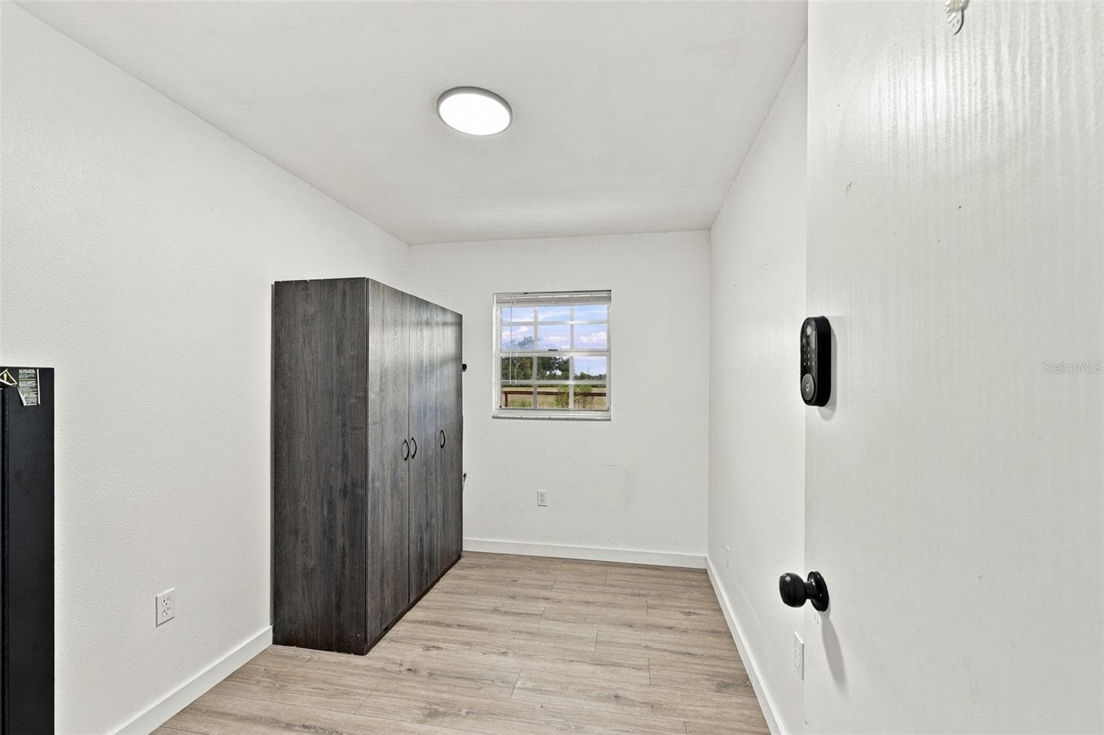 Single Family Residence at 9124 CAREY RD, LITHIA, photo 22 of 60