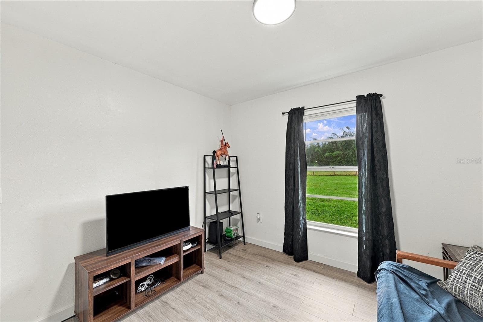 Single Family Residence at 9124 CAREY RD, LITHIA, photo 26 of 60