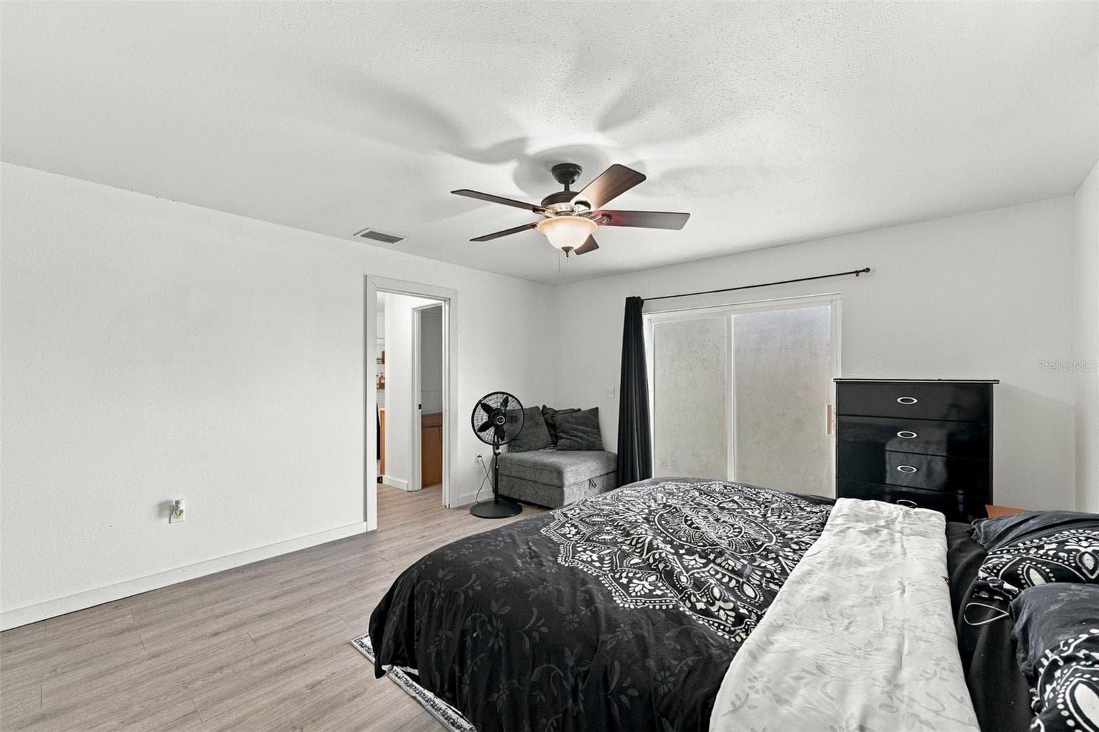 Single Family Residence at 9124 CAREY RD, LITHIA, photo 28 of 60