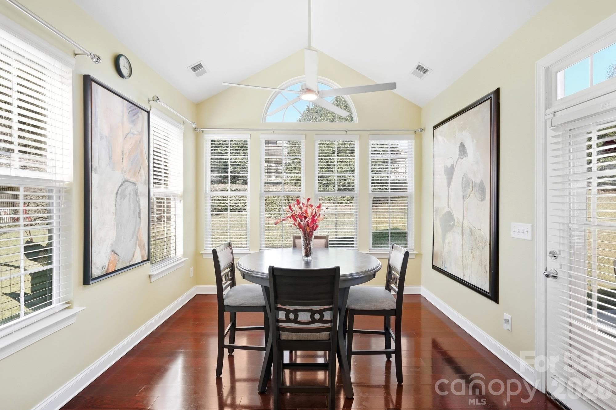 Single Family Residence at 10110 Loch Lomond Drive, Charlotte, photo 9 of 29