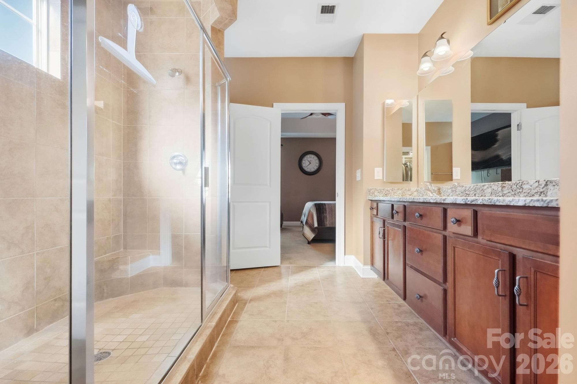 Primary Bathroom Dual sinks, Large Shower - 10110 Loch Lomond Drive, Charlotte