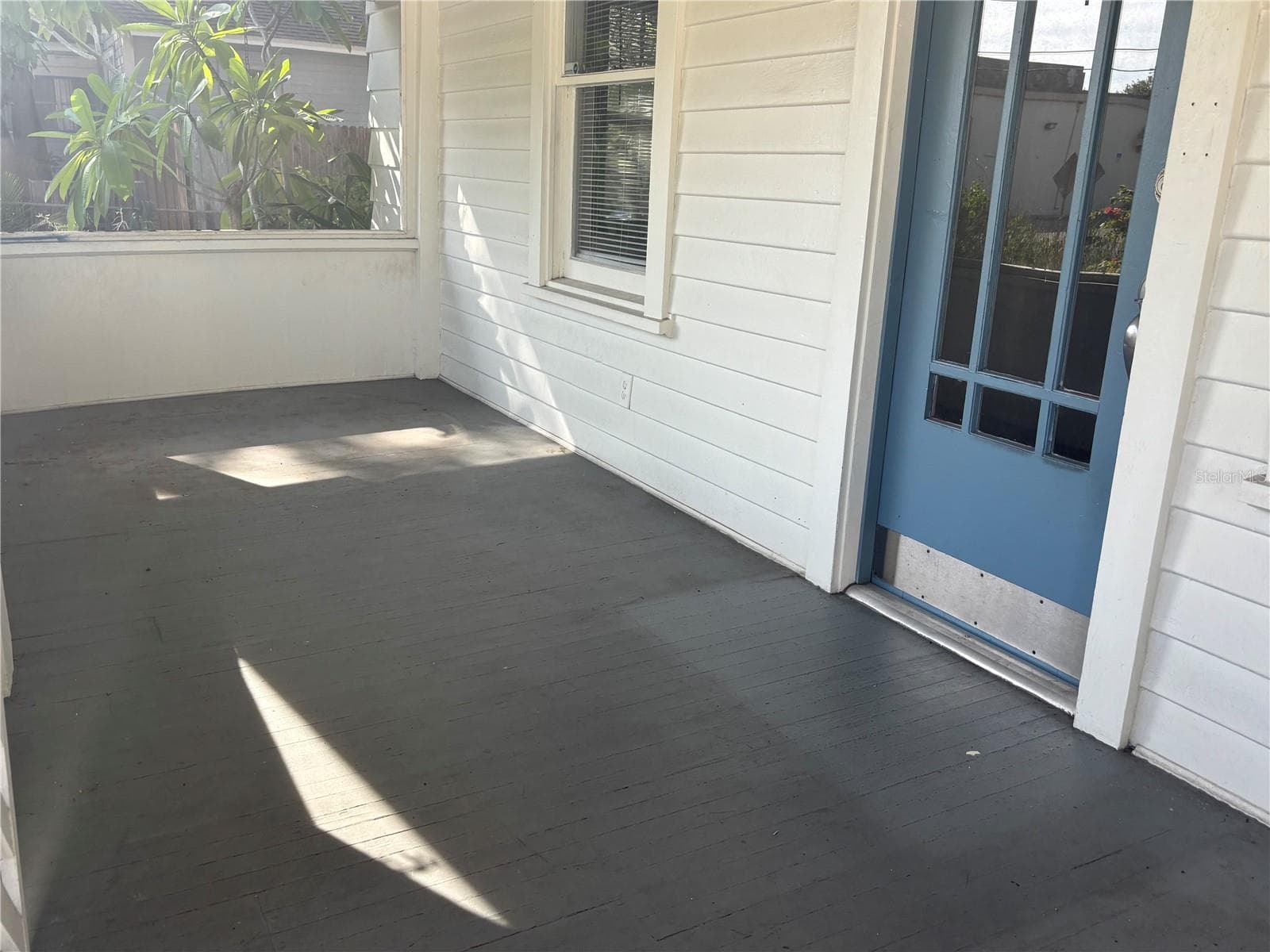 Single Family Residence at 833 11TH AVE N, ST PETERSBURG, photo 3 of 32