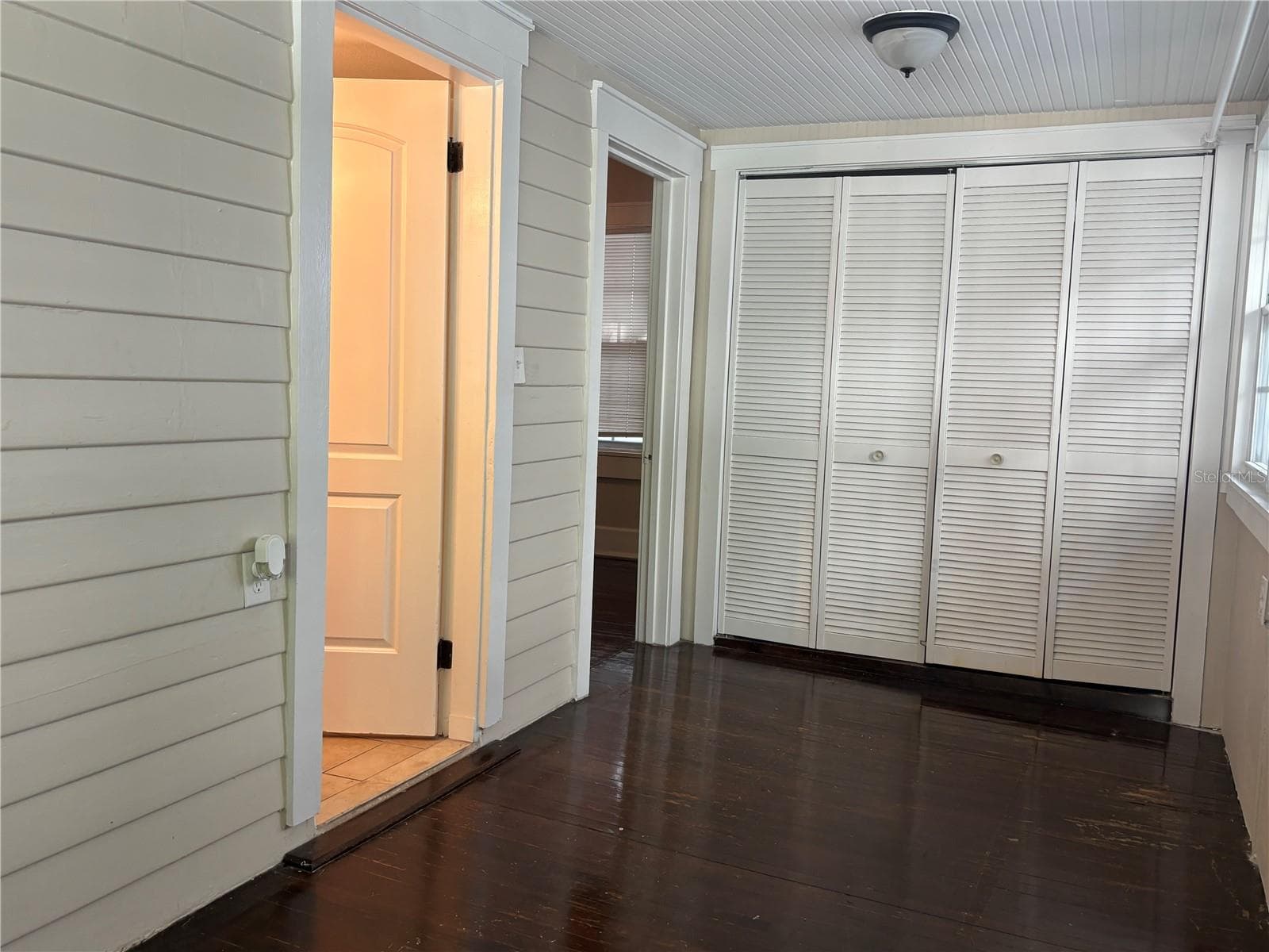 Single Family Residence at 833 11TH AVE N, ST PETERSBURG, photo 28 of 32