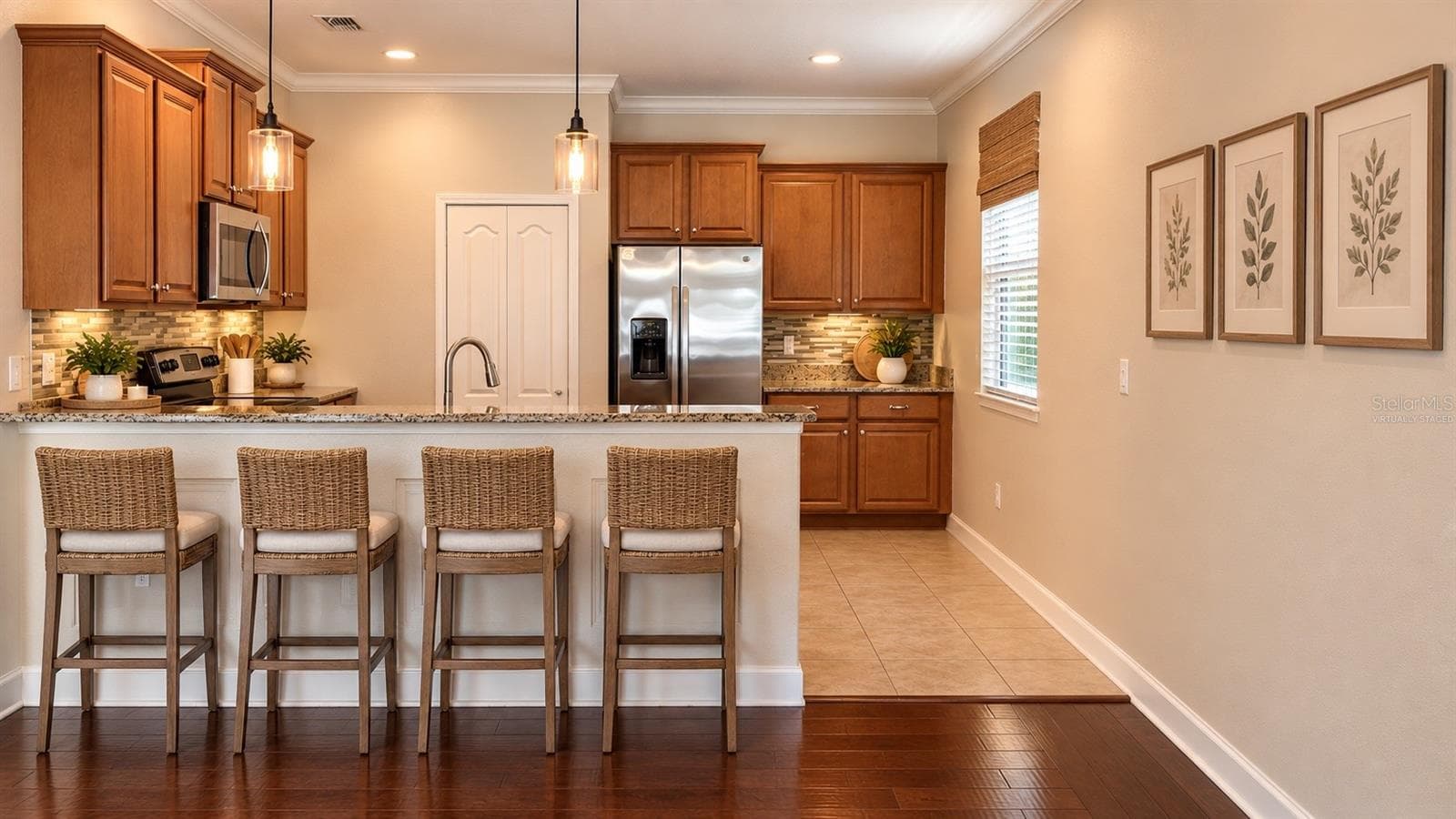 VIRTUALLY STAGED KITCHEN WITH FURNITURE - 4056 SERENA LN, CLERMONT