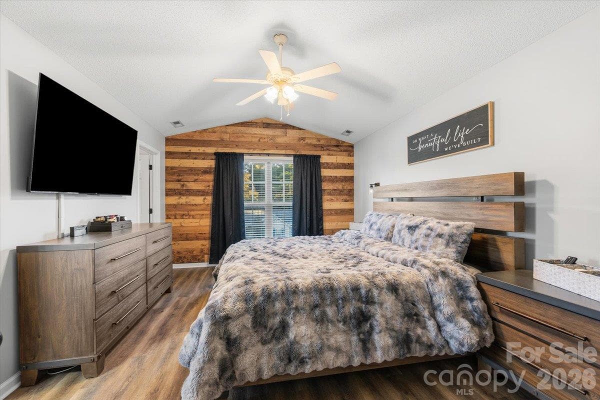 Primary Suite - 106 S River Glen Drive, Morganton