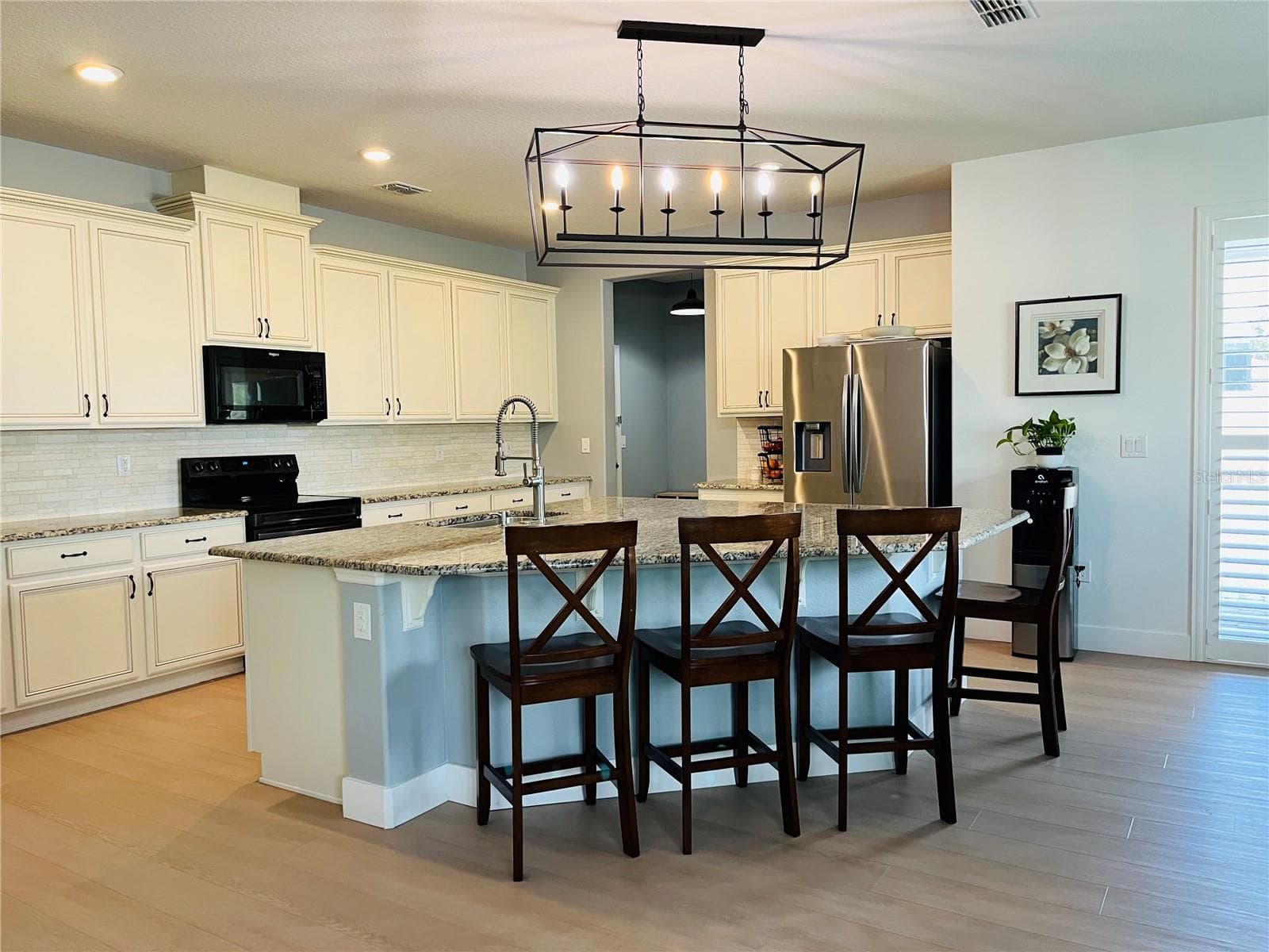 Kitchen with huge island - 14037 PECAN ORCHARD DR, WINTER GARDEN