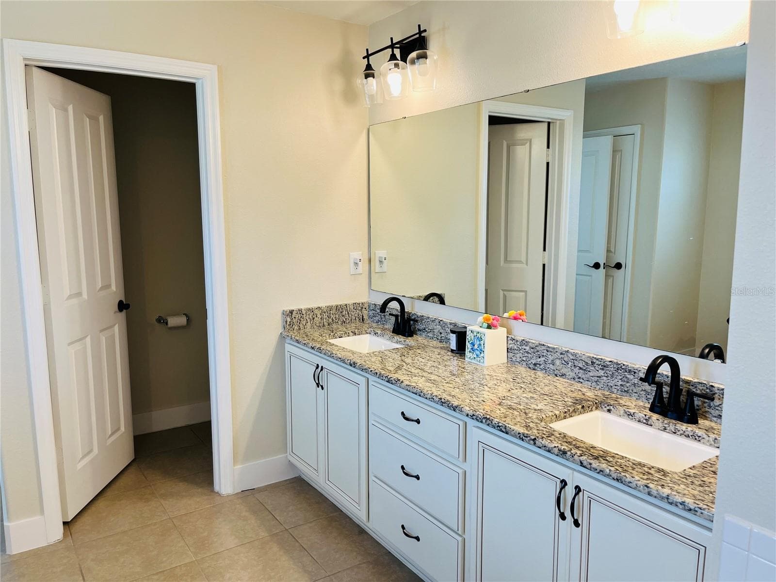 Master Bath with Toilet Room - 14037 PECAN ORCHARD DR, WINTER GARDEN