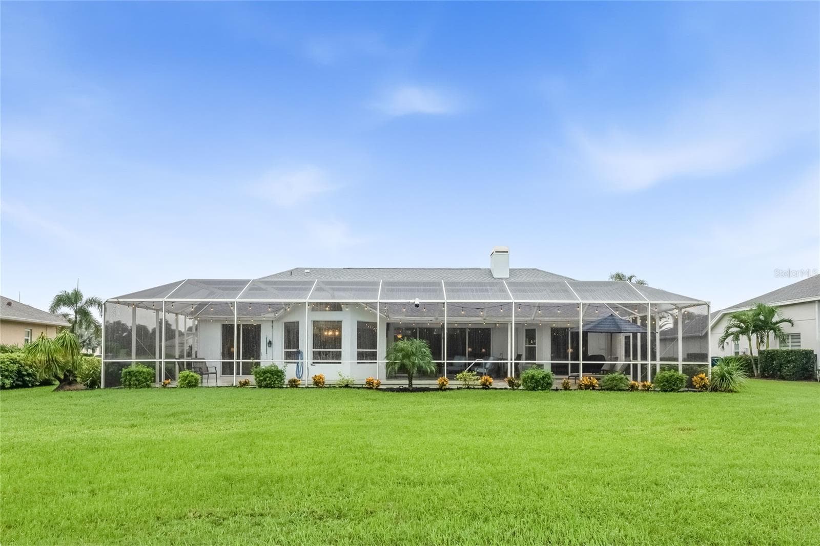 Large lot with plenty of green space. - 3306 LITTLE COUNTRY RD, PARRISH