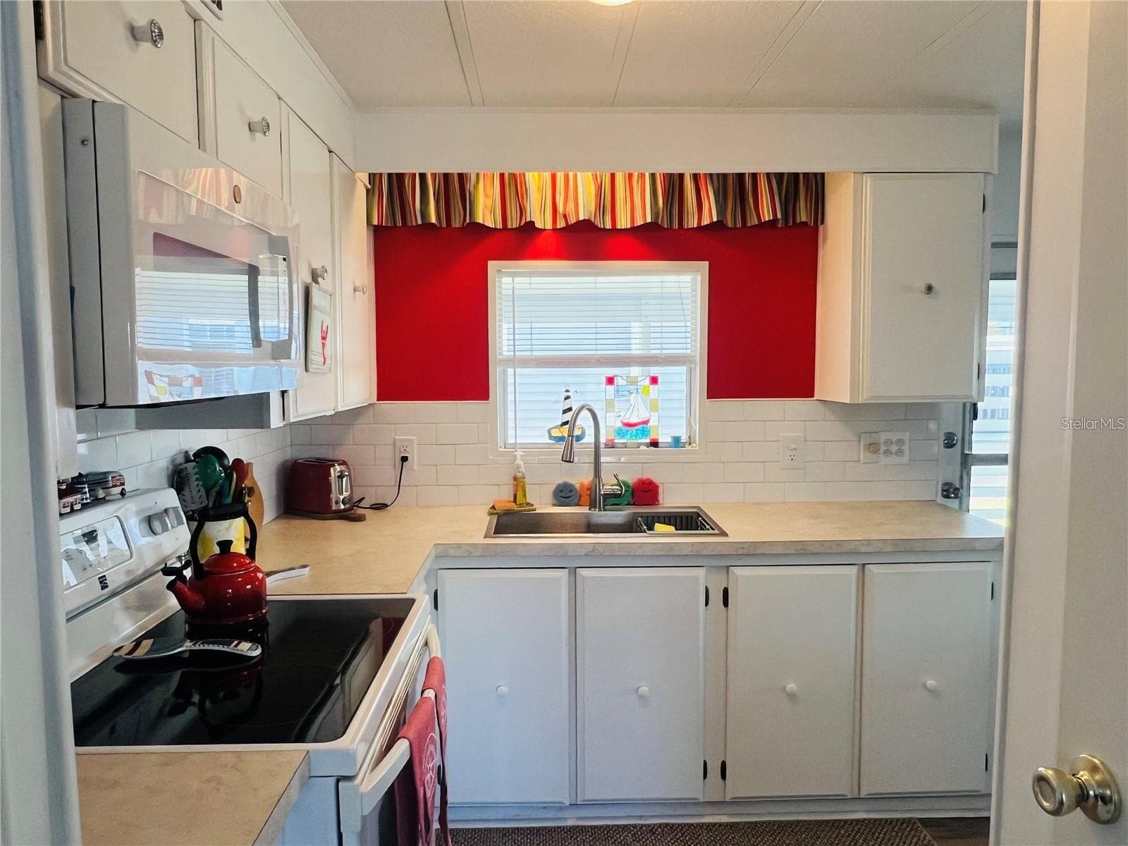 Mobile Home at 2270 PALAZZA DR #72, SARASOTA, photo 17 of 38