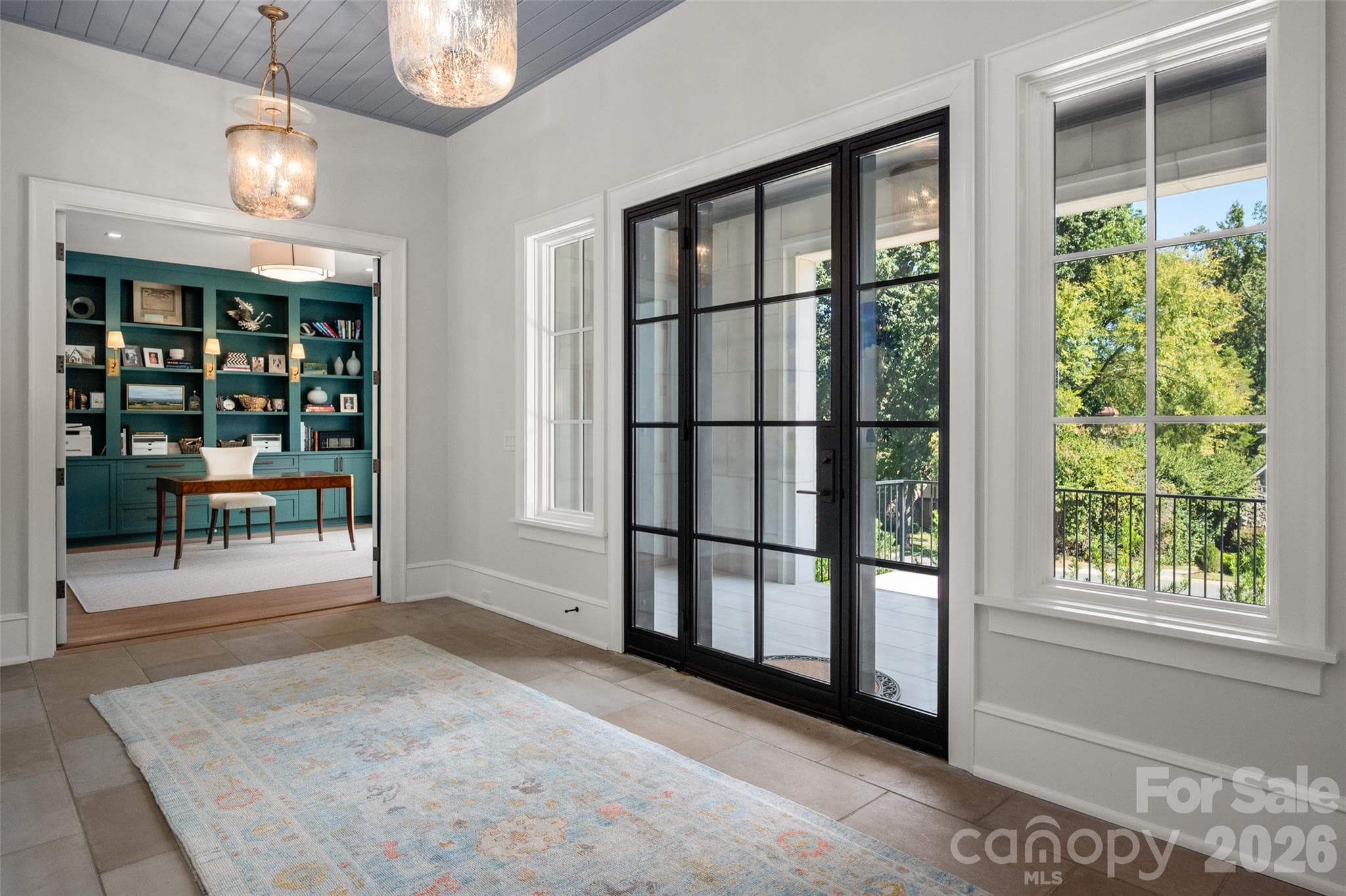 Foyer 1 - 2111 Cortelyou Road, Charlotte