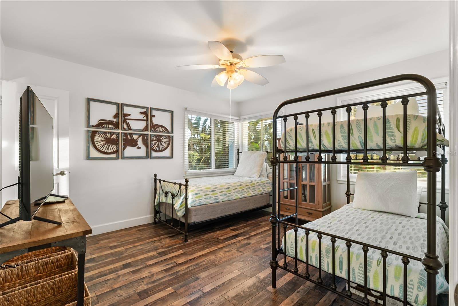 Bunk room with closet and access to updated jack and jill bathroom - 2707 S ATLANTIC AVE, DAYTONA BEACH SHORES