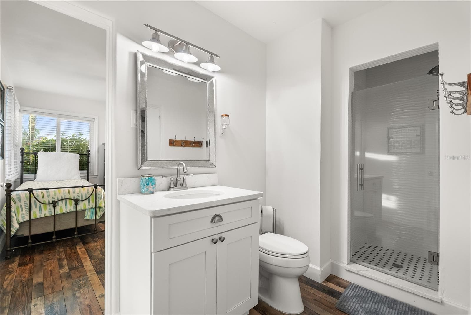 Jack and Jill bathroom connects bedroom 2 and 3 - 2707 S ATLANTIC AVE, DAYTONA BEACH SHORES