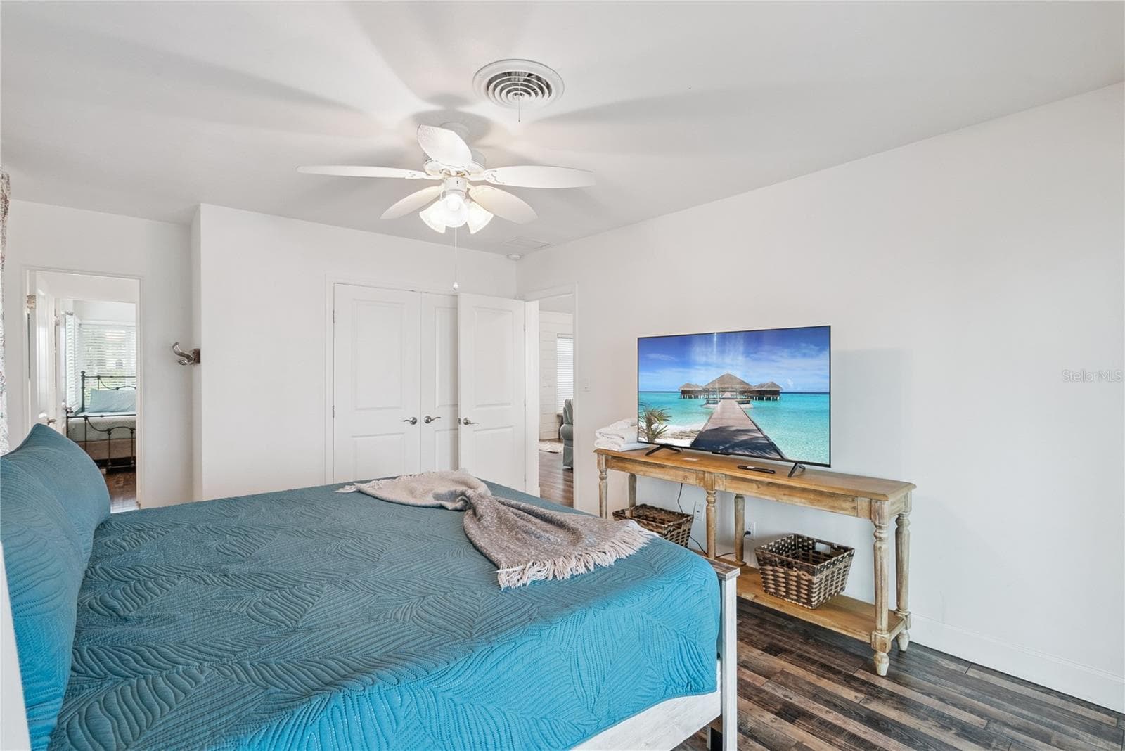 Bedroom 3 is ocean front and has access to the Jack and Jill bathroom - 2707 S ATLANTIC AVE, DAYTONA BEACH SHORES