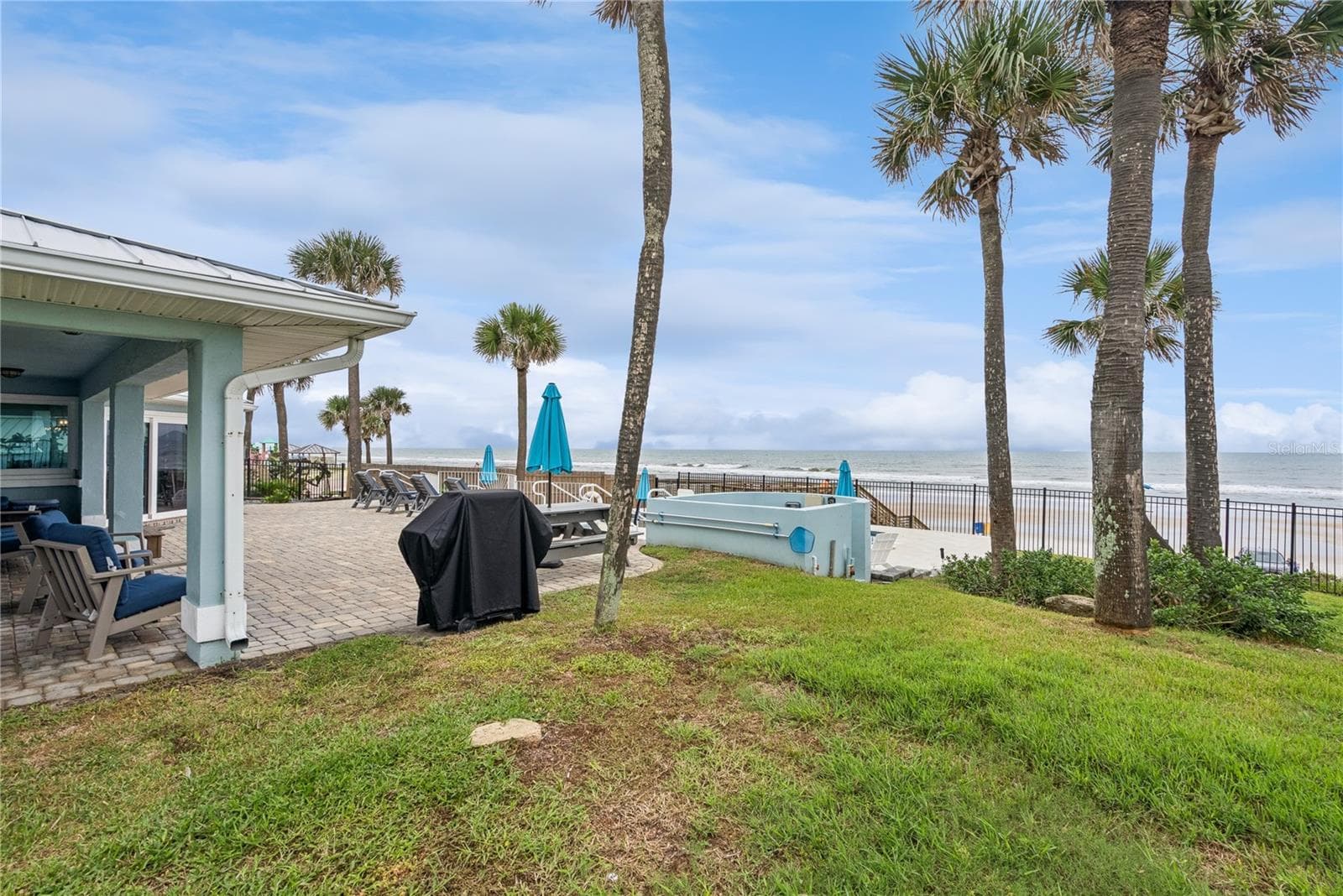 Fully fenced ocean front lot with pool and lots of room to play! - 2707 S ATLANTIC AVE, DAYTONA BEACH SHORES