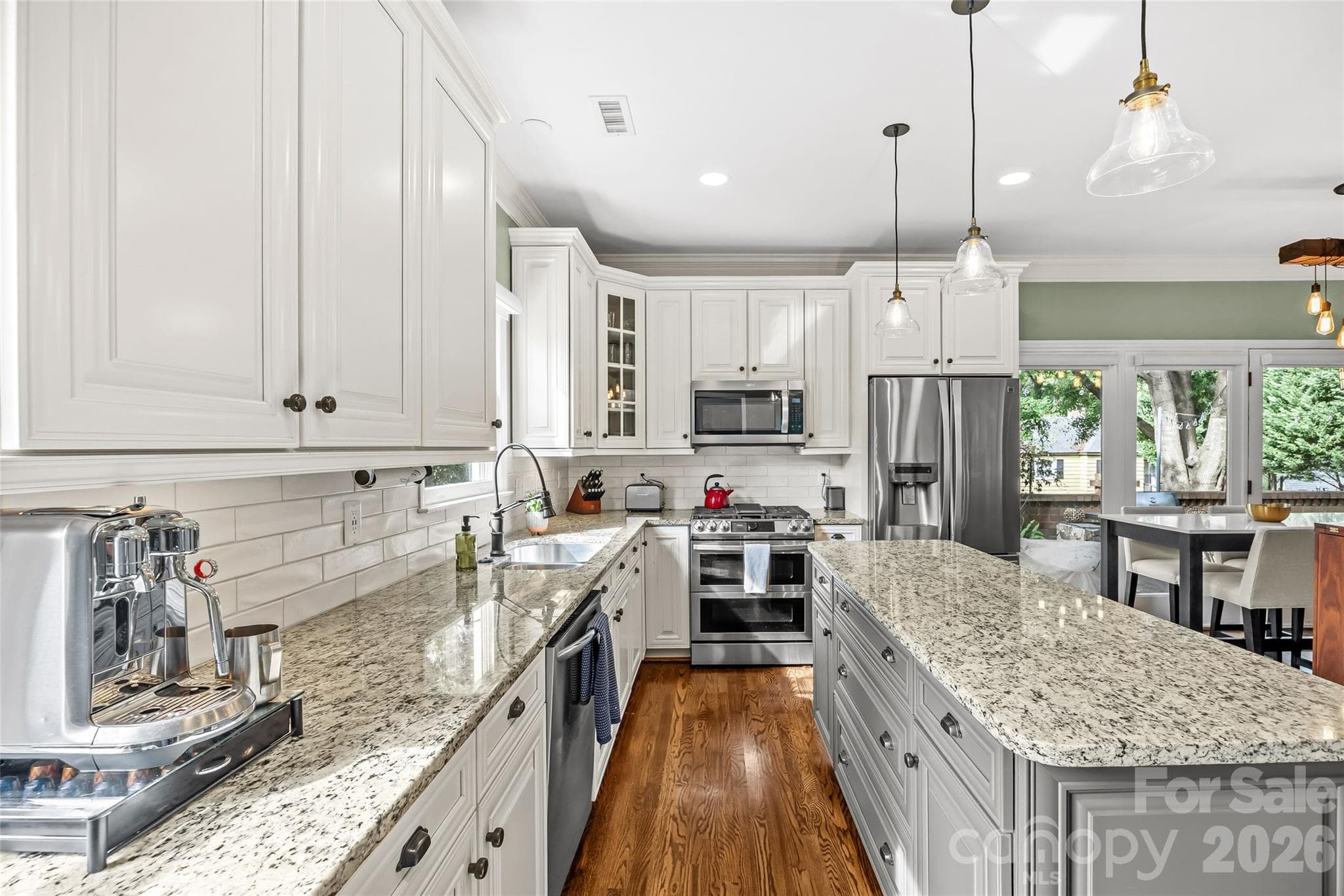 Single Family Residence at 512 Olmsted Park Place, Charlotte, photo 12 of 48