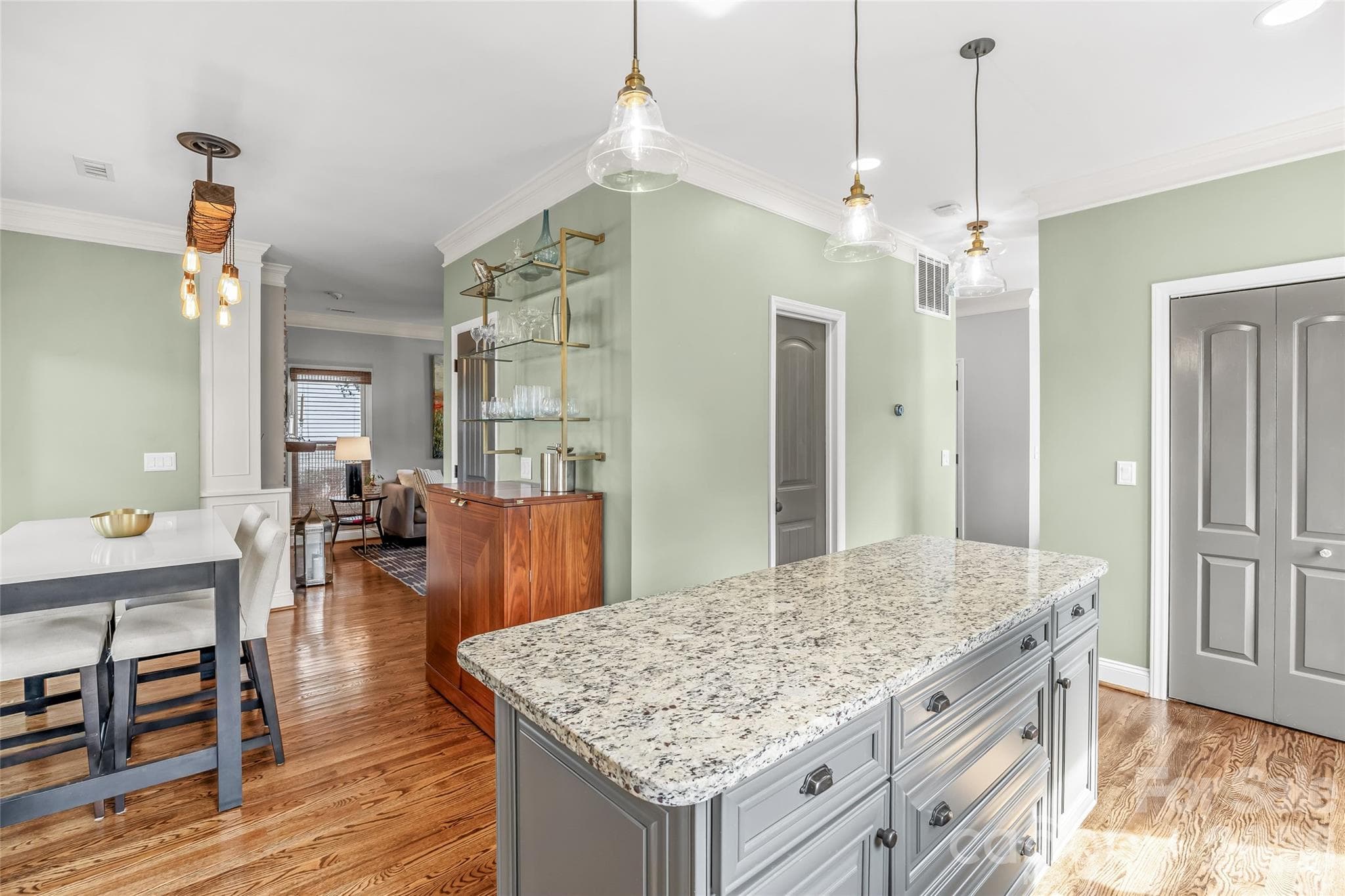 Single Family Residence at 512 Olmsted Park Place, Charlotte, photo 13 of 48