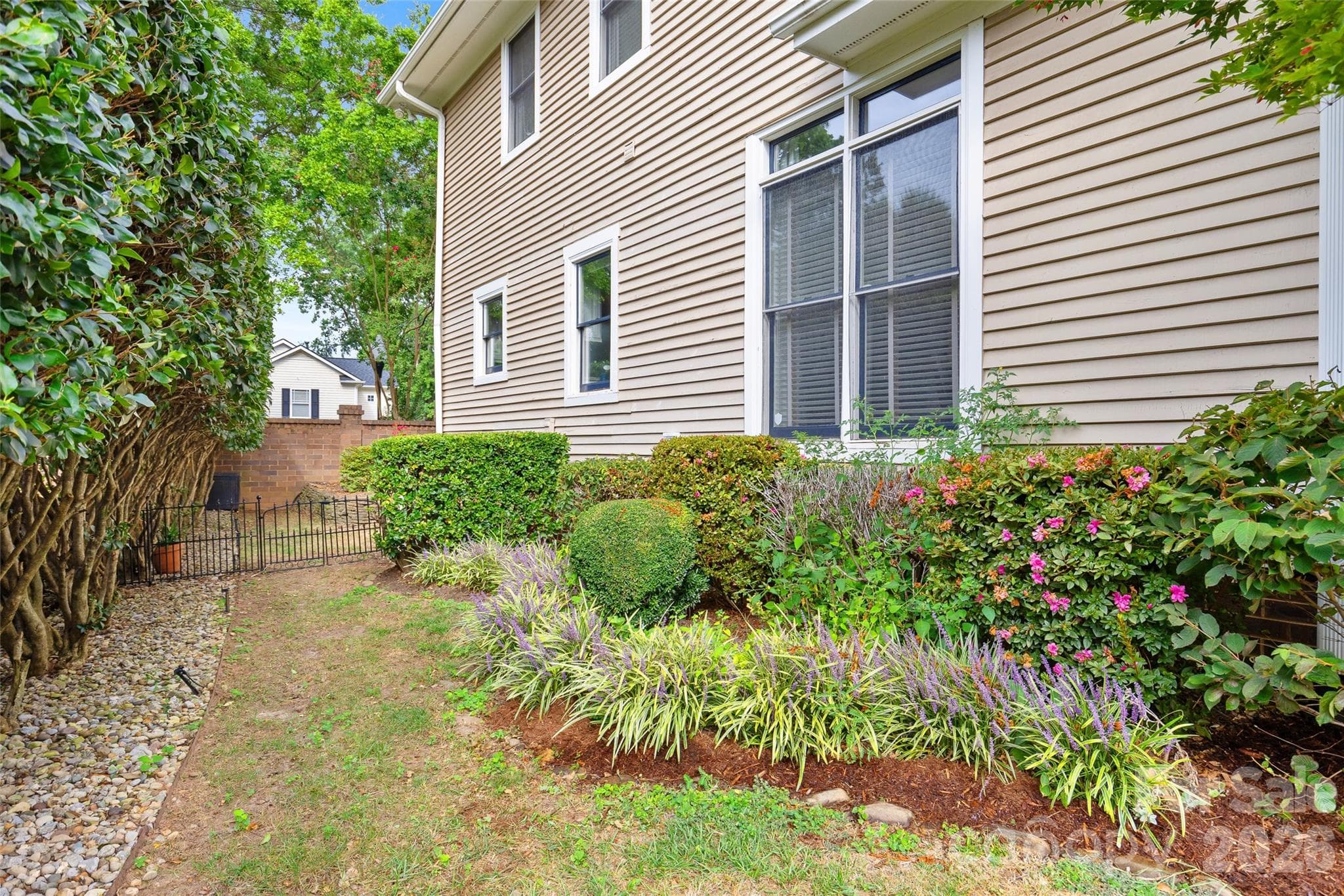 Single Family Residence at 512 Olmsted Park Place, Charlotte, photo 33 of 48